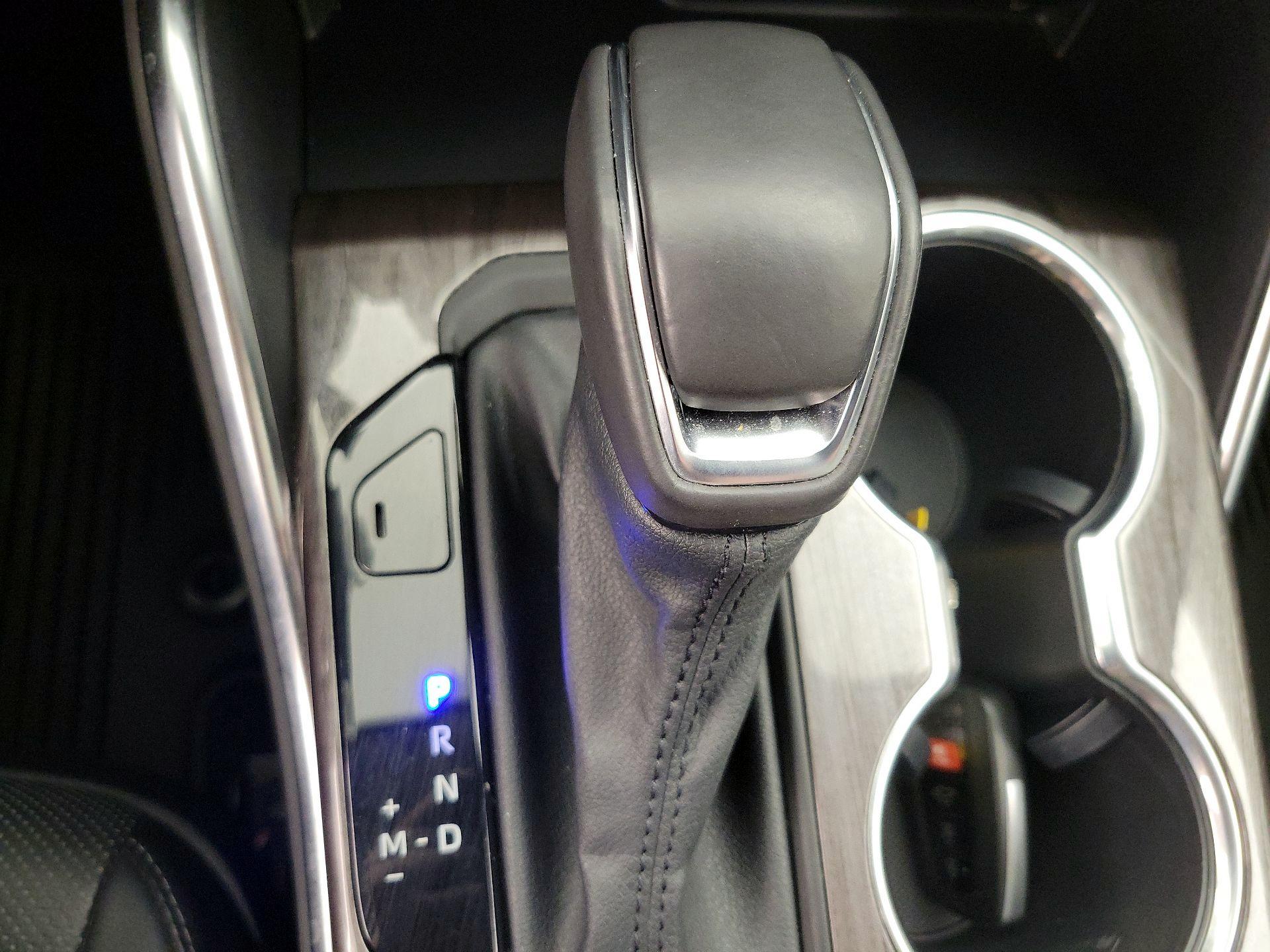 Thumbnail: 2021 Toyota Highlander - 17