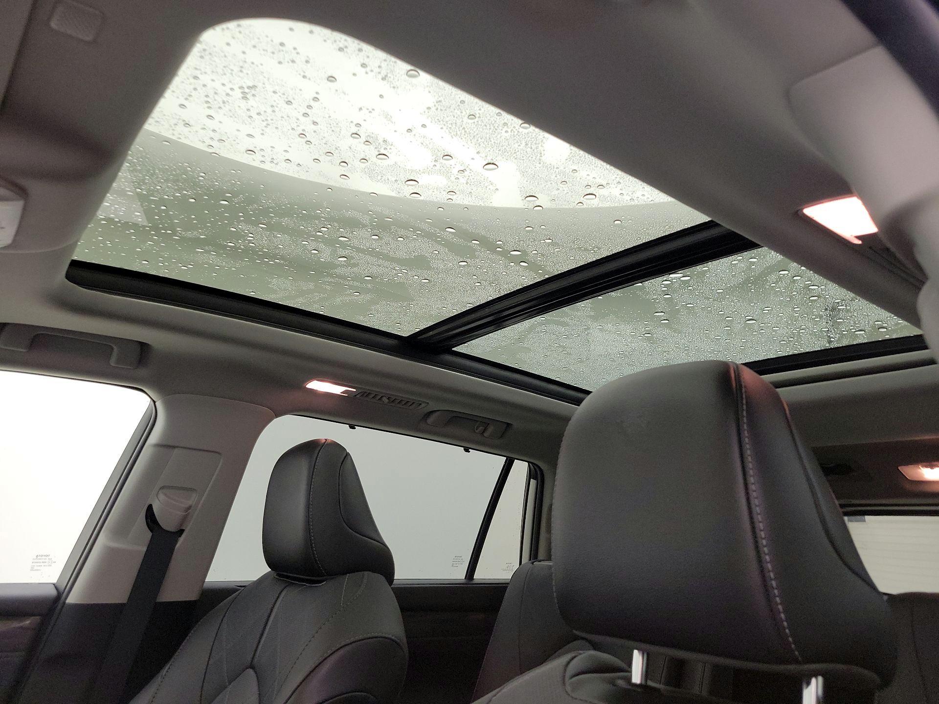 Thumbnail: 2021 Toyota Highlander - 19