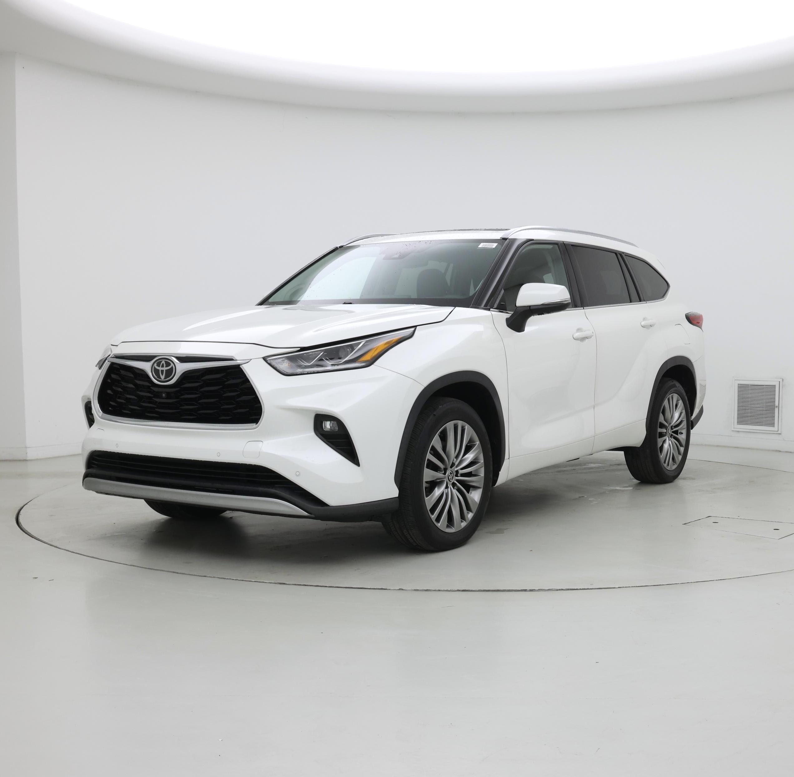 Thumbnail: 2021 Toyota Highlander - 4