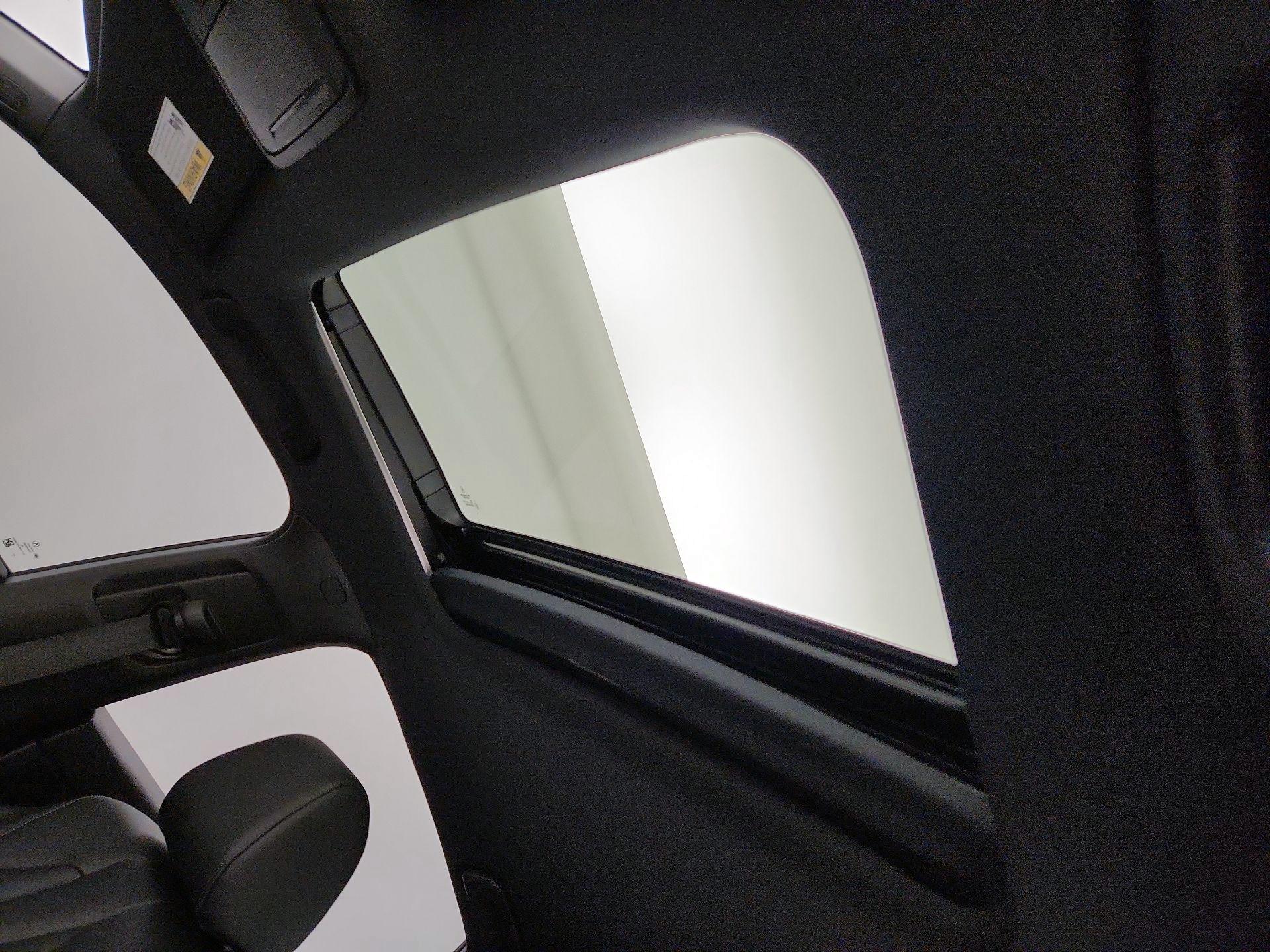 Thumbnail: 2023 Acura Integra - 19