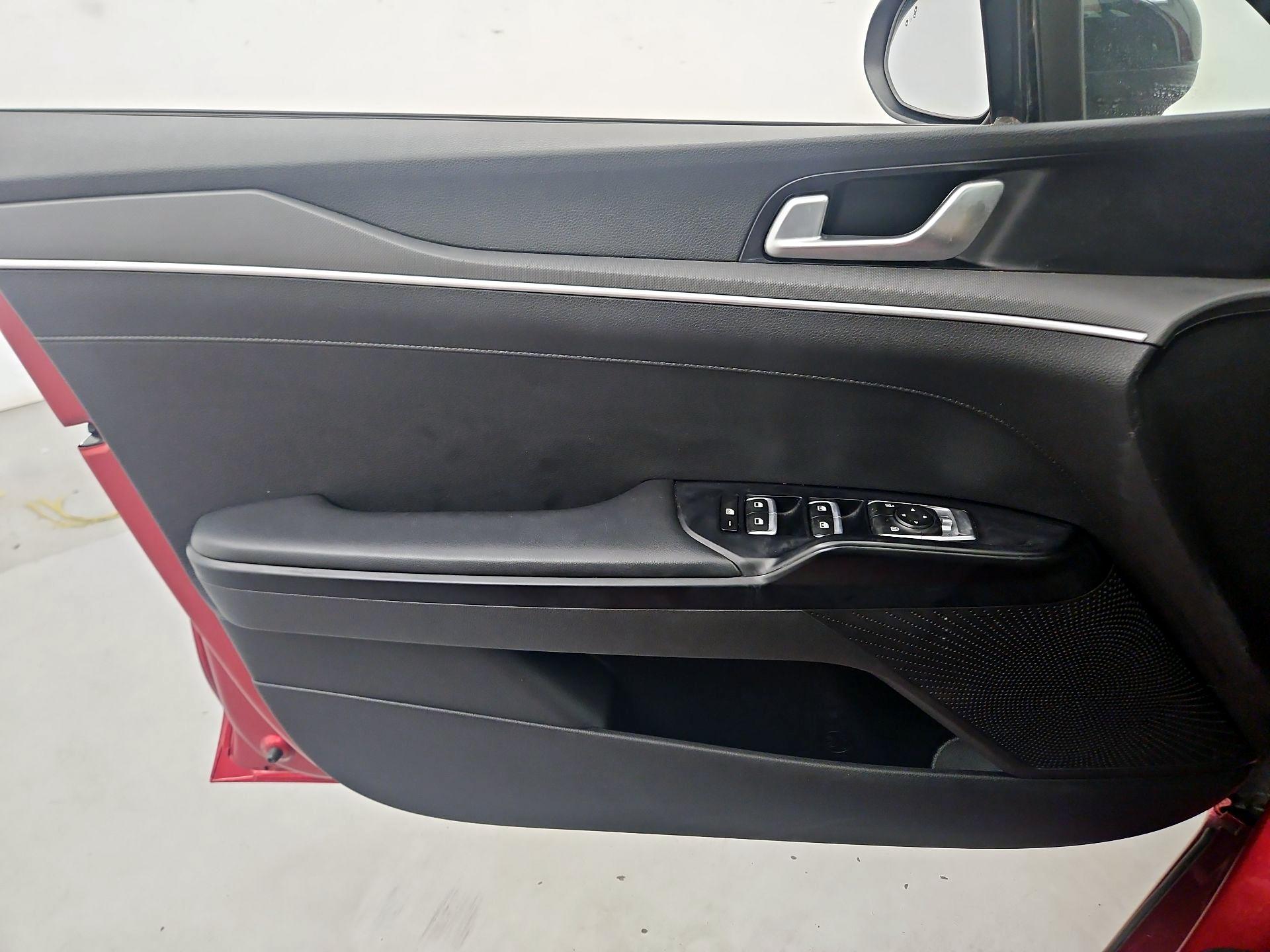 Thumbnail: 2021 Kia K5 - 12