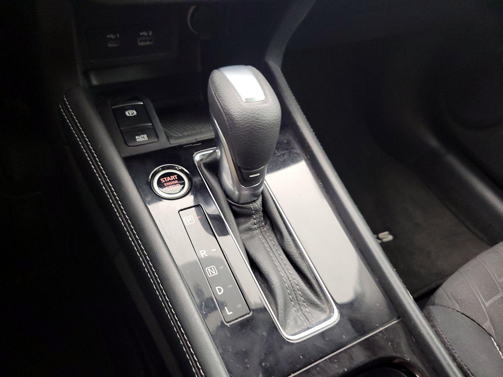 Thumbnail: 2022 Nissan Kicks - 16