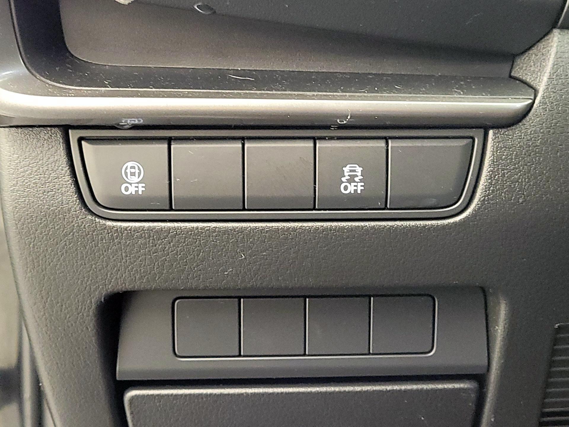 Thumbnail: 2021 Mazda Mazda3 - 13