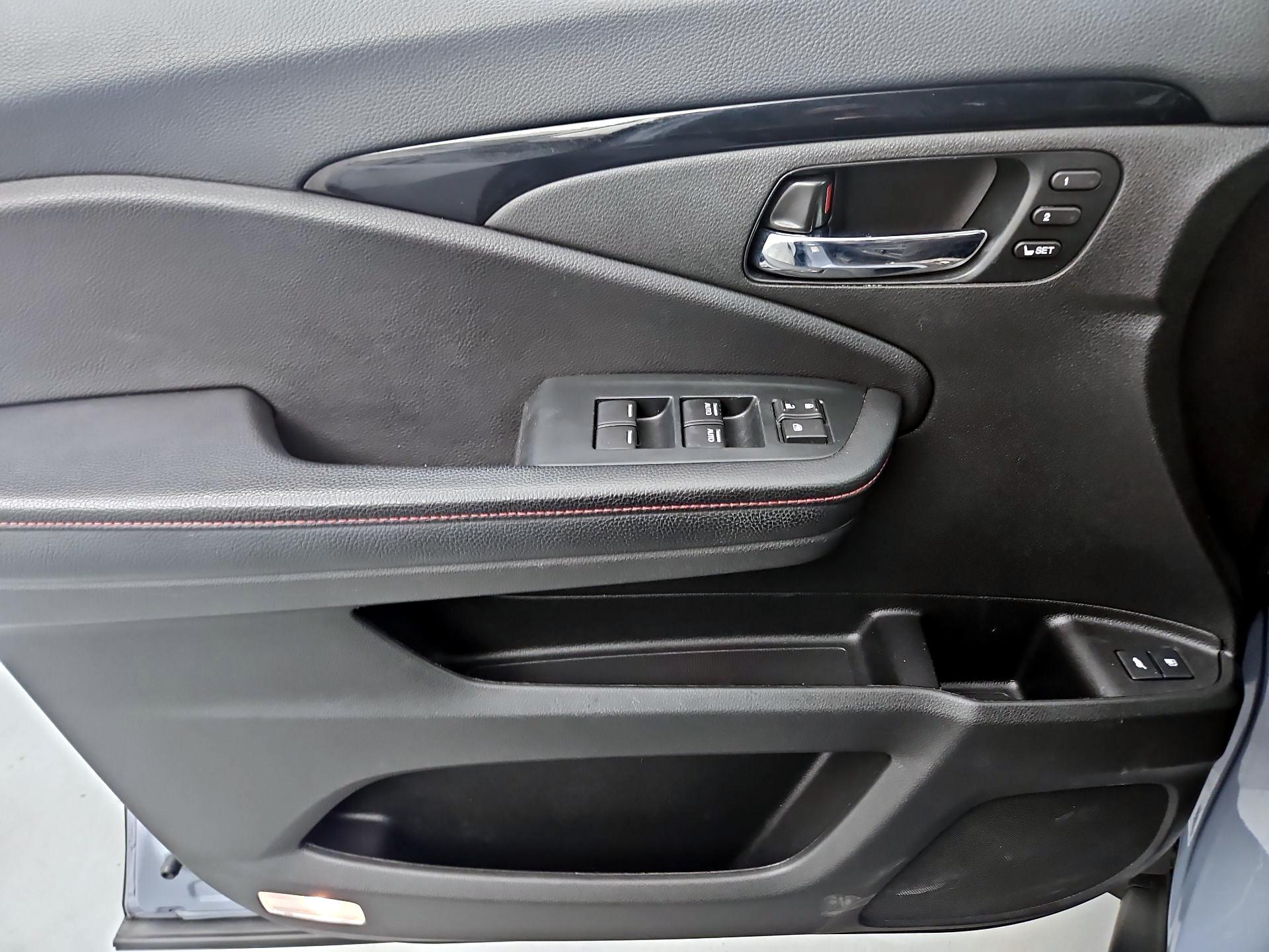 Thumbnail: 2022 Honda Pilot - 12