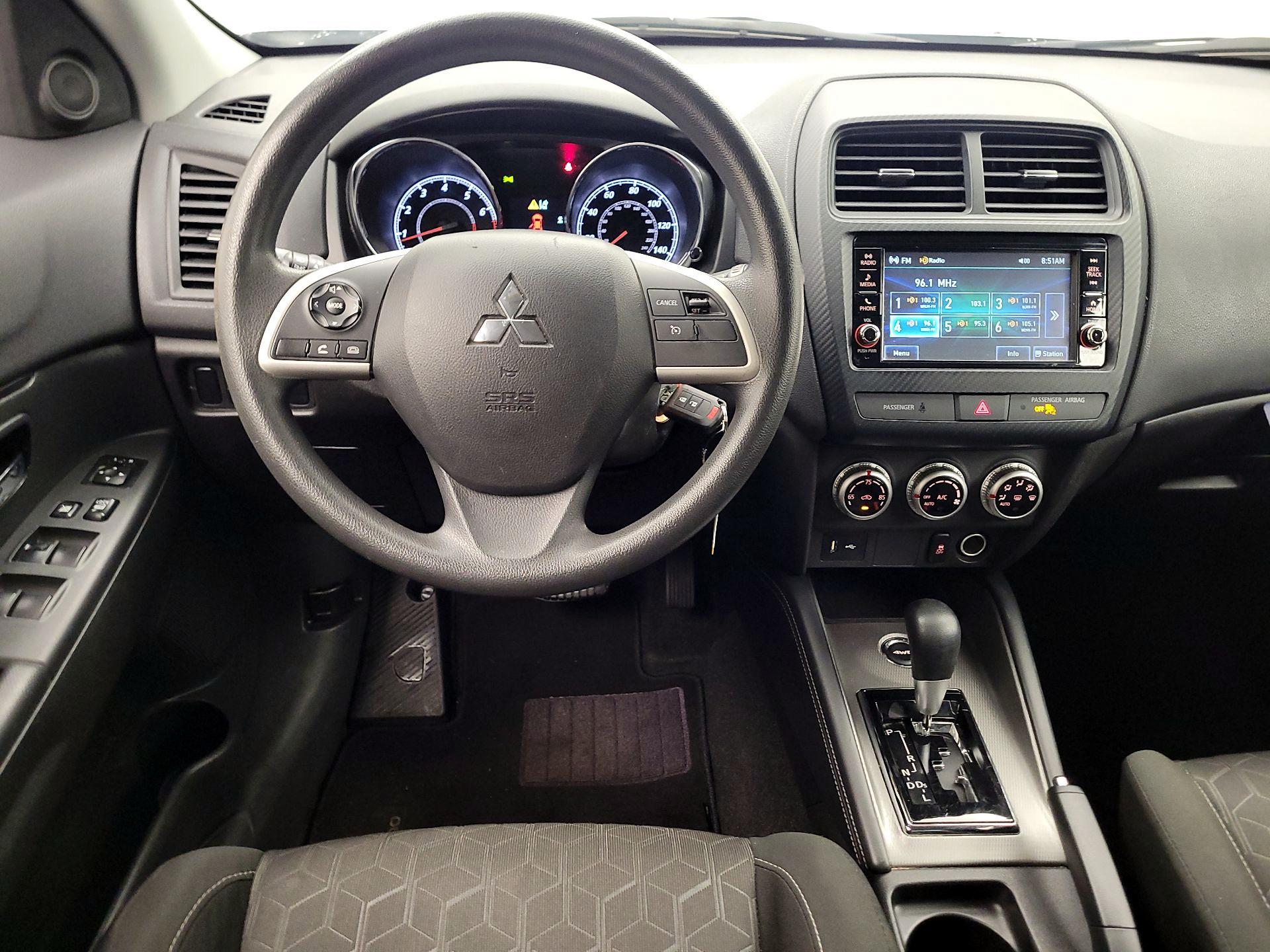 Thumbnail: 2023 Mitsubishi Outlander Sport - 9