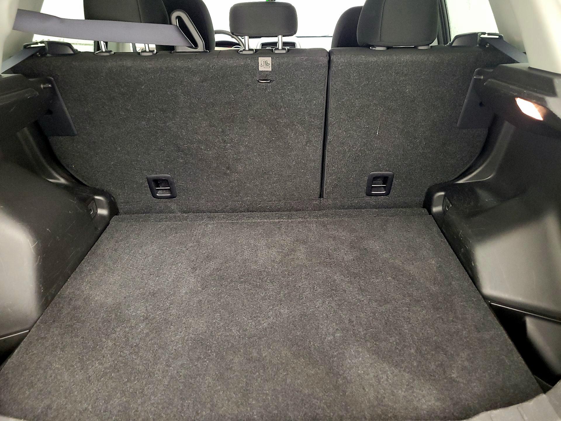 Thumbnail: 2023 Mitsubishi Outlander Sport - 16