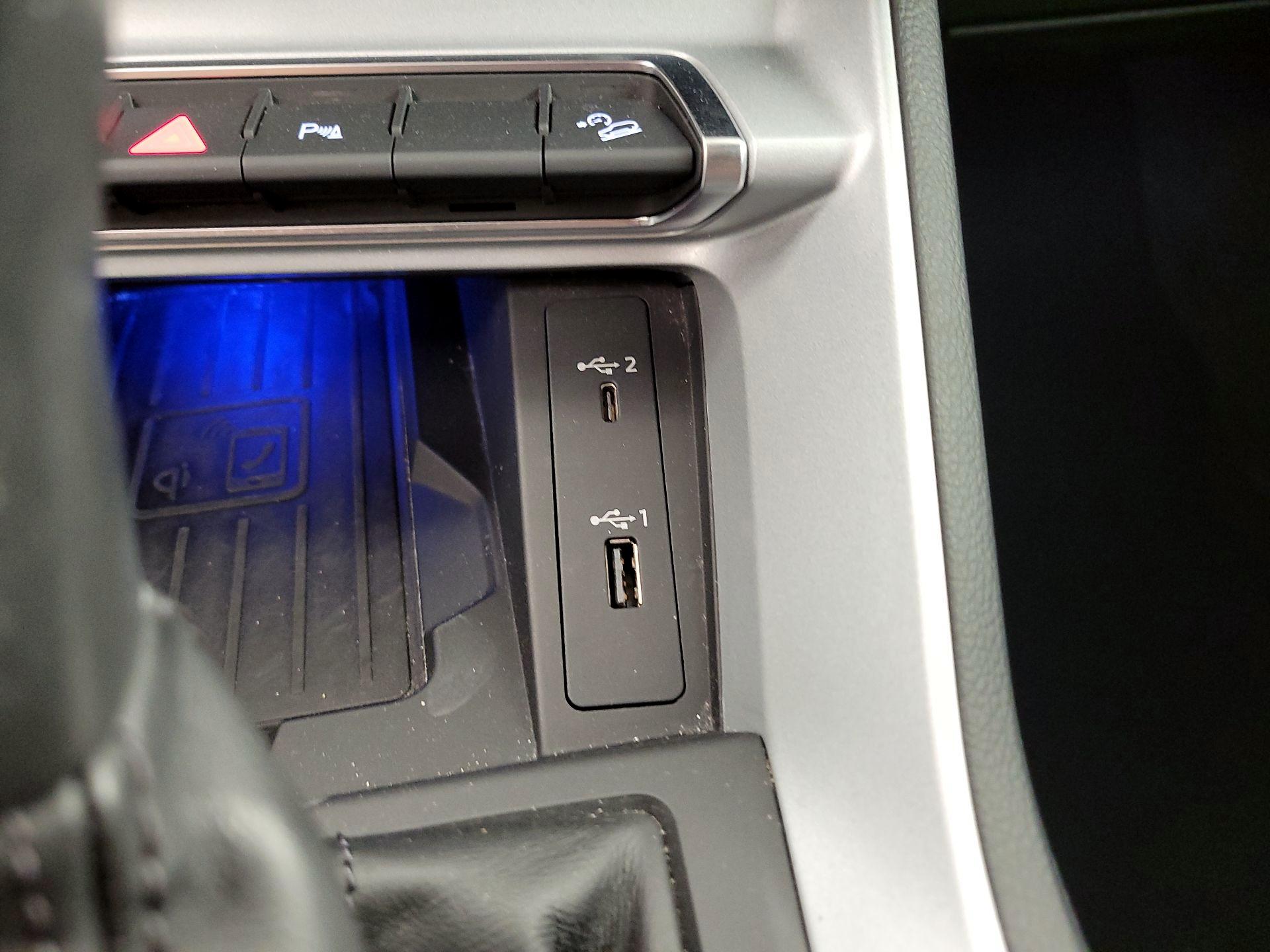 Thumbnail: 2021 Audi Q3 - 18