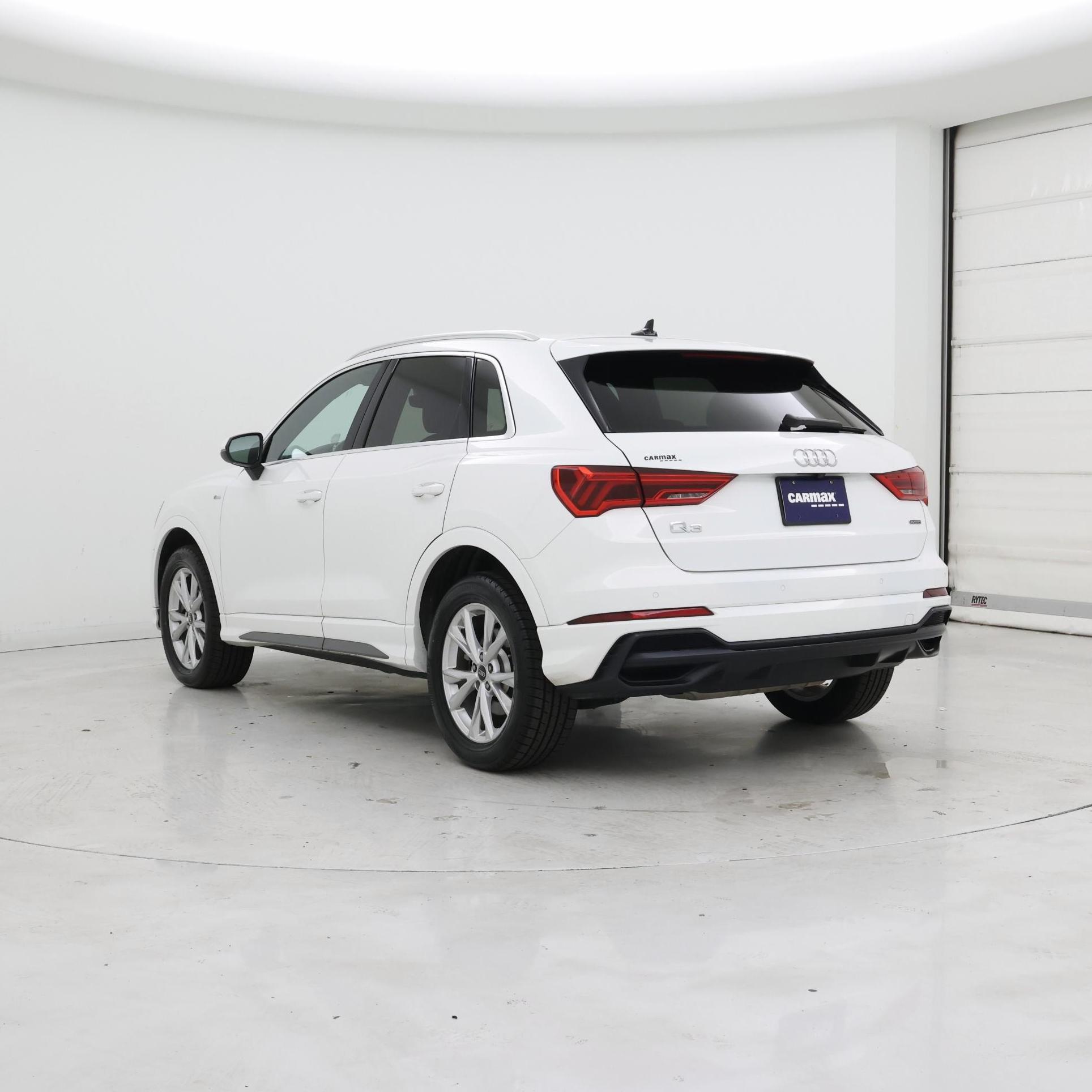Thumbnail: 2021 Audi Q3 - 2