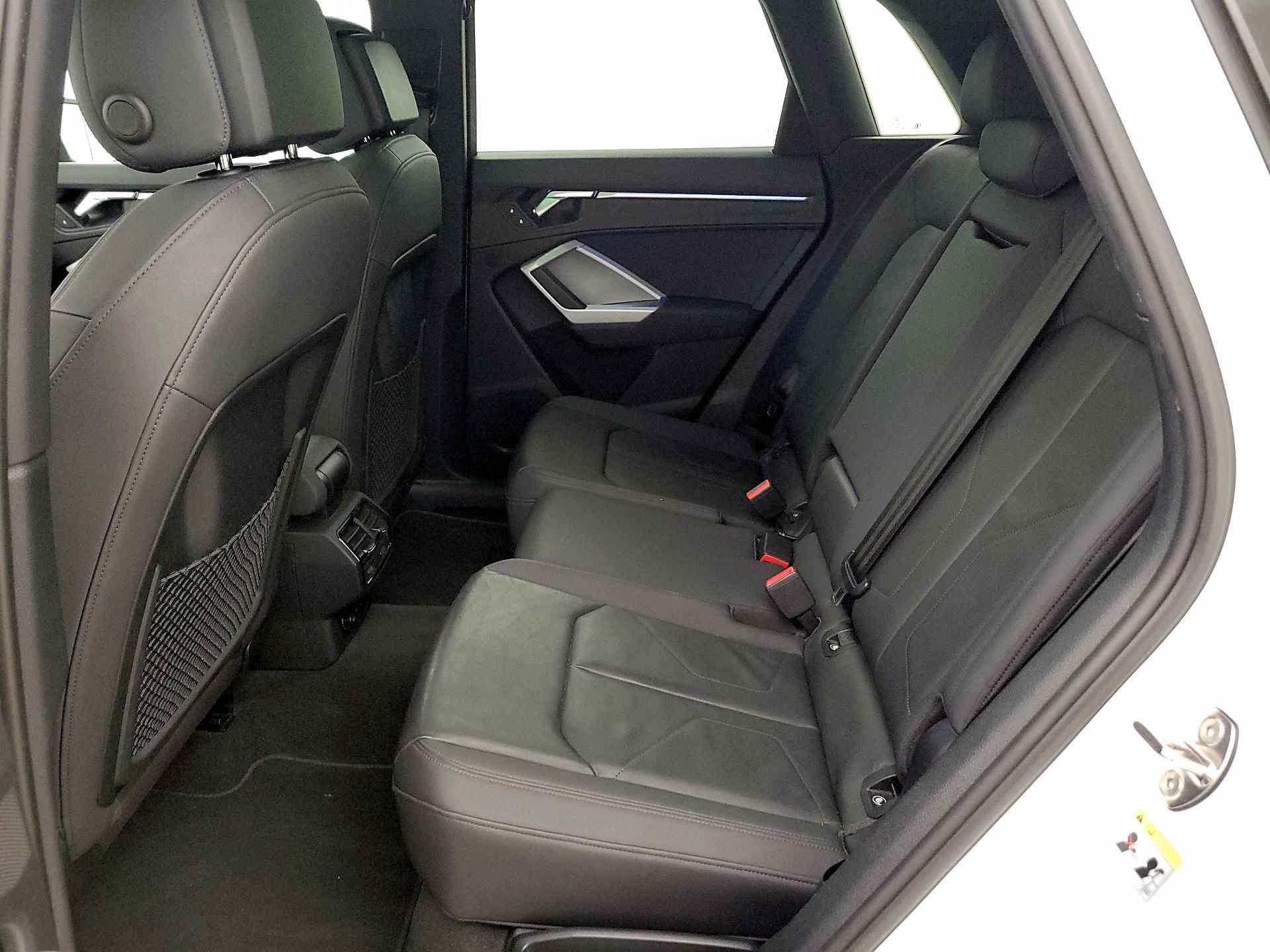 Thumbnail: 2021 Audi Q3 - 20