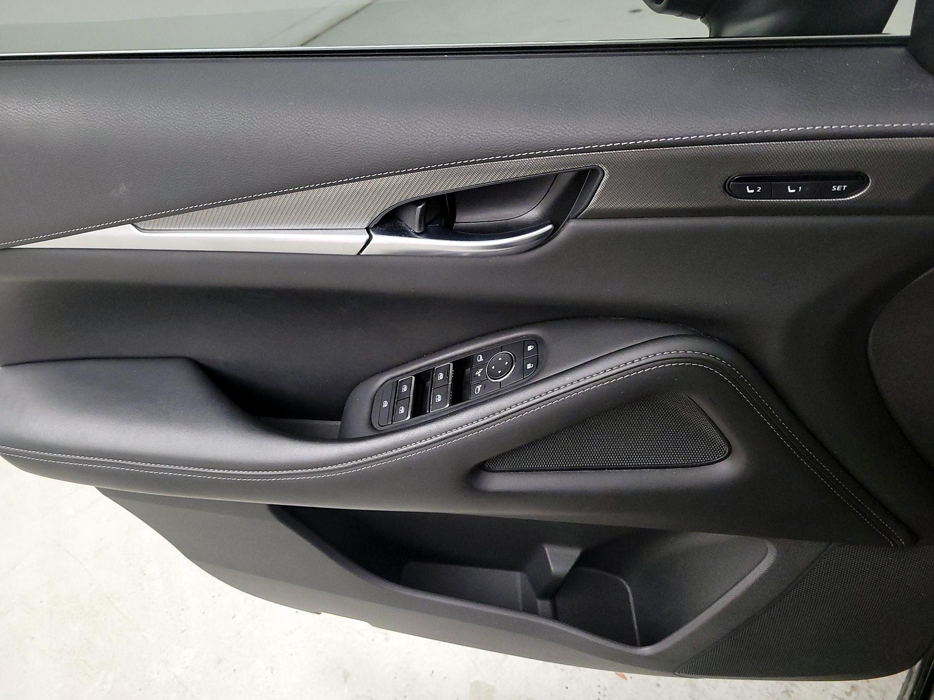 Thumbnail: 2023 INFINITI QX60 - 12