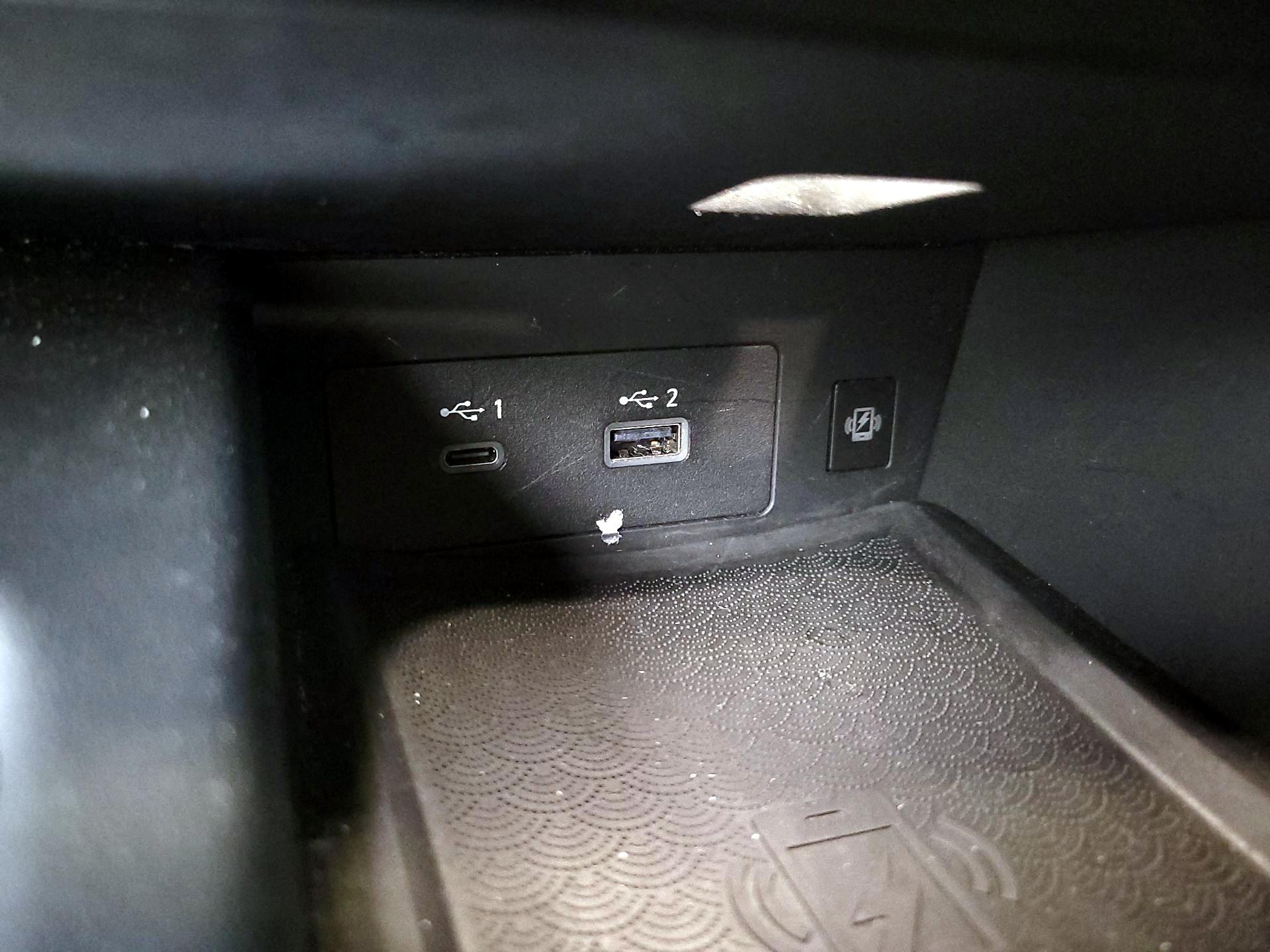 Thumbnail: 2023 INFINITI QX60 - 19