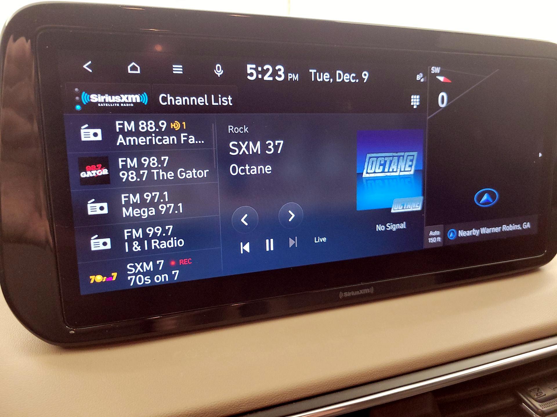 Thumbnail: 2023 Hyundai Santa Fe - 16