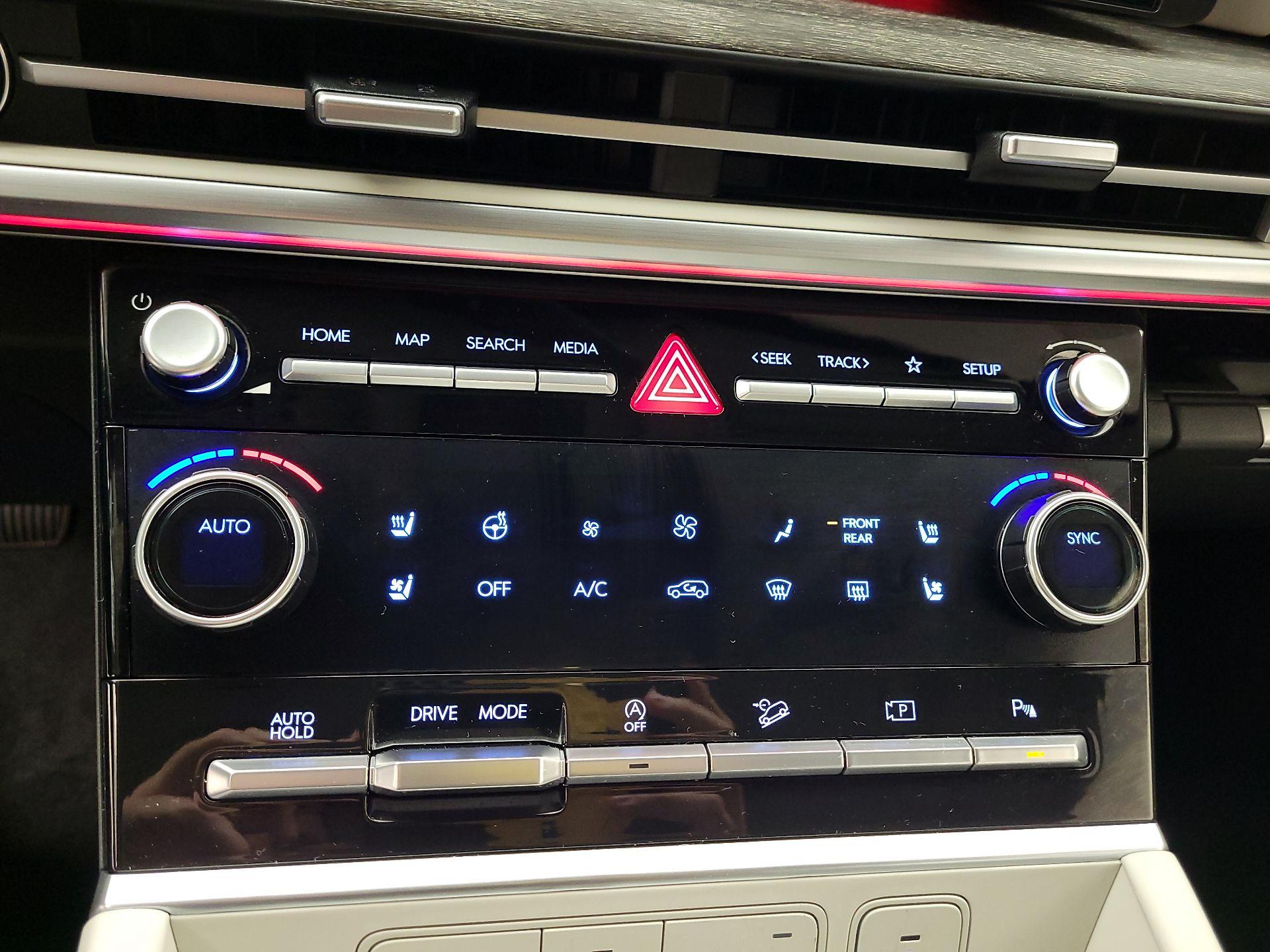 Thumbnail: 2024 Hyundai Santa Fe - 14