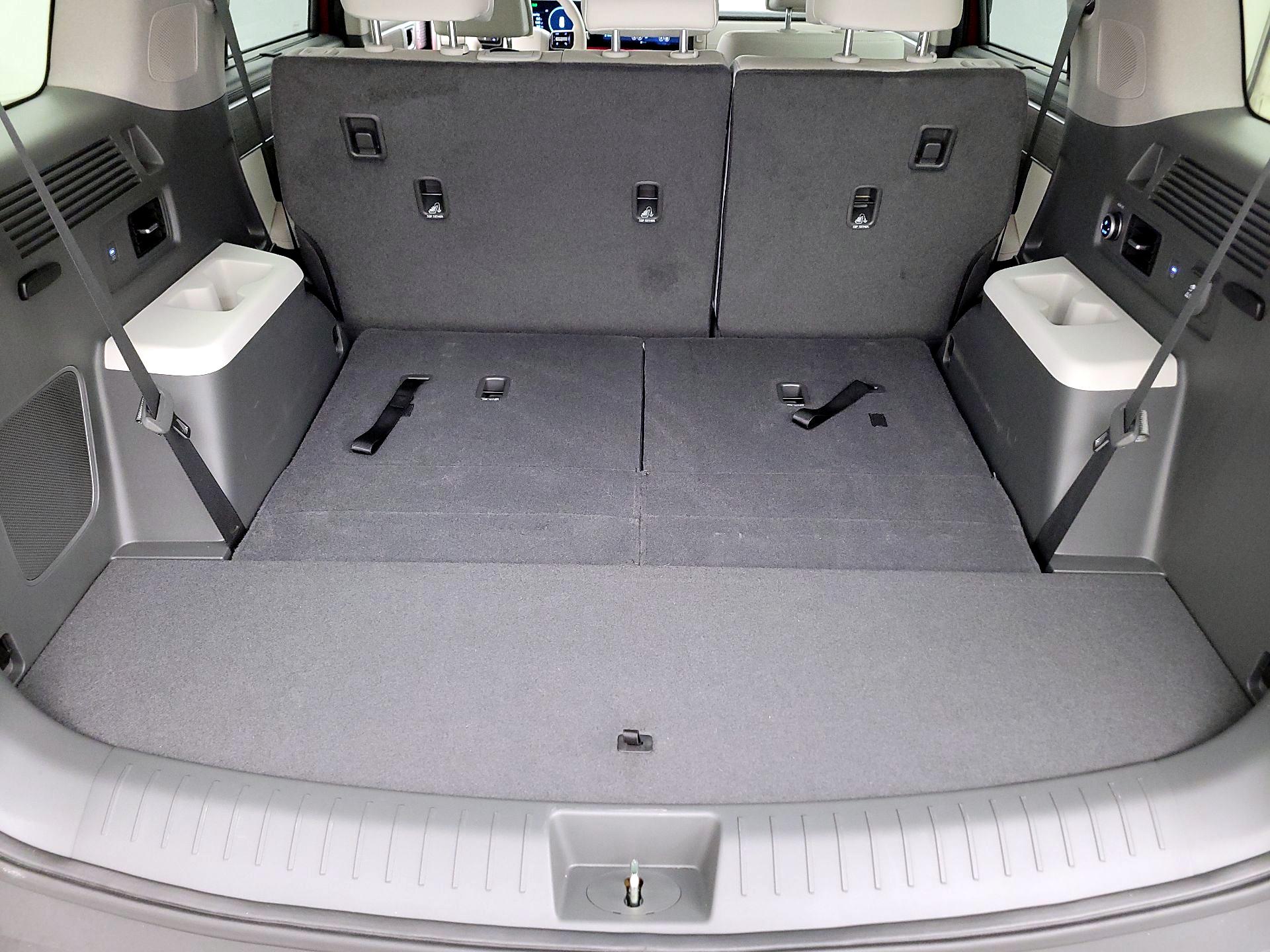 Thumbnail: 2024 Hyundai Santa Fe - 16