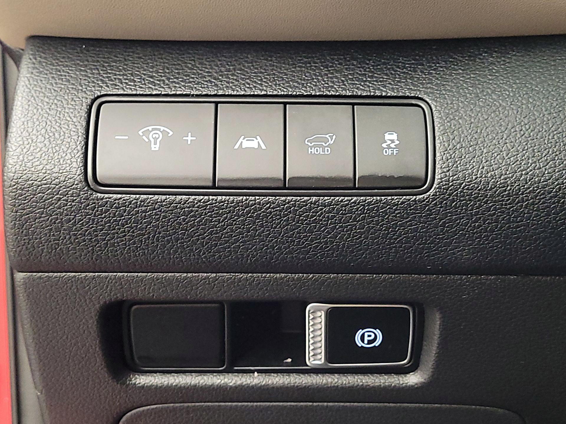 Thumbnail: 2022 Hyundai Santa Fe - 13