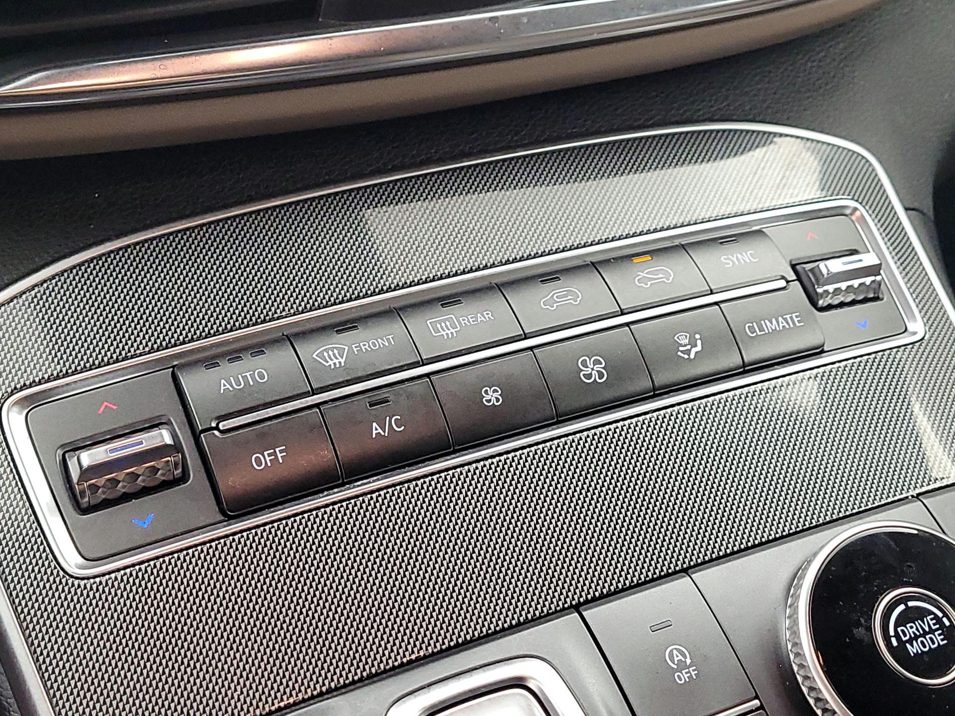 Thumbnail: 2022 Hyundai Santa Fe - 16