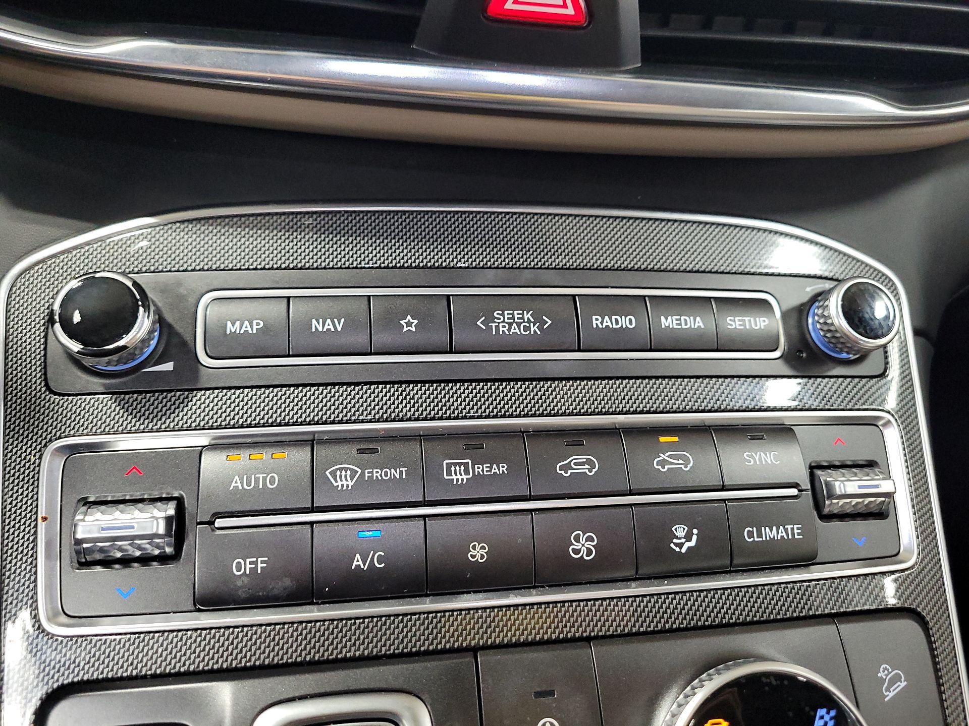 Thumbnail: 2022 Hyundai Santa Fe - 14