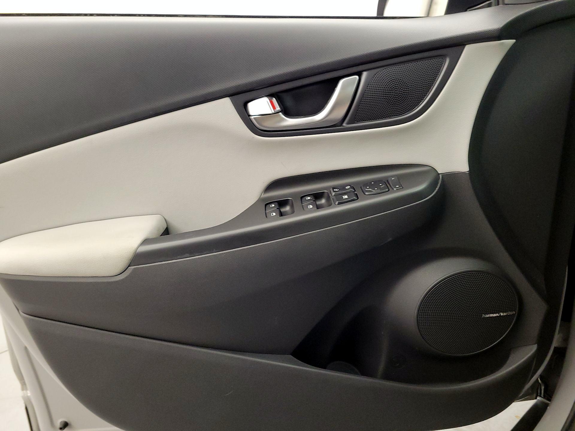 Thumbnail: 2022 Hyundai Kona - 12