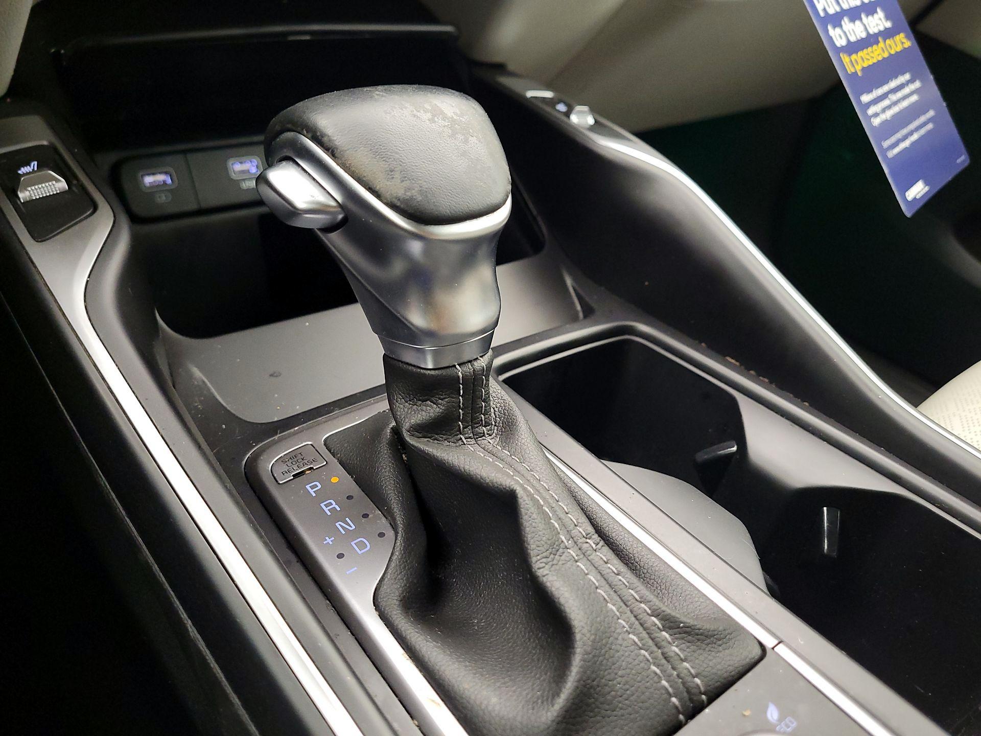 Thumbnail: 2023 Kia Sorento - 15