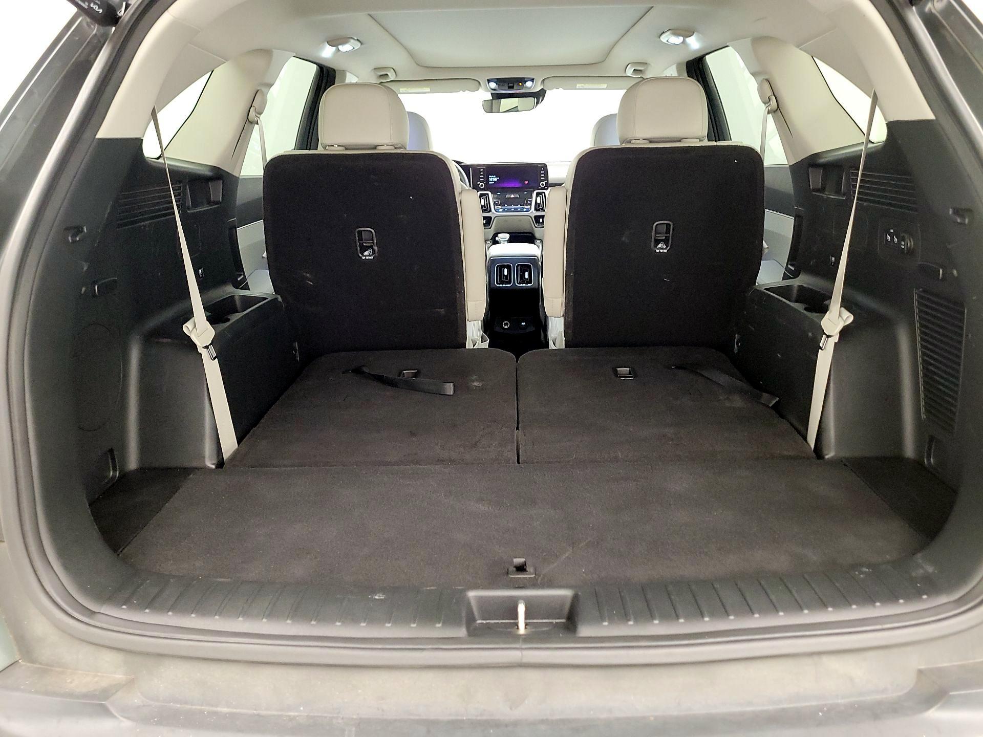 Thumbnail: 2023 Kia Sorento - 16