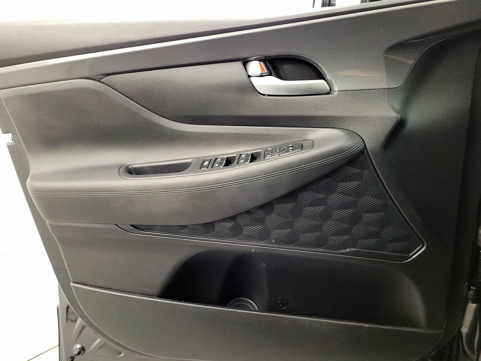 Thumbnail: 2023 Hyundai Santa Fe - 12