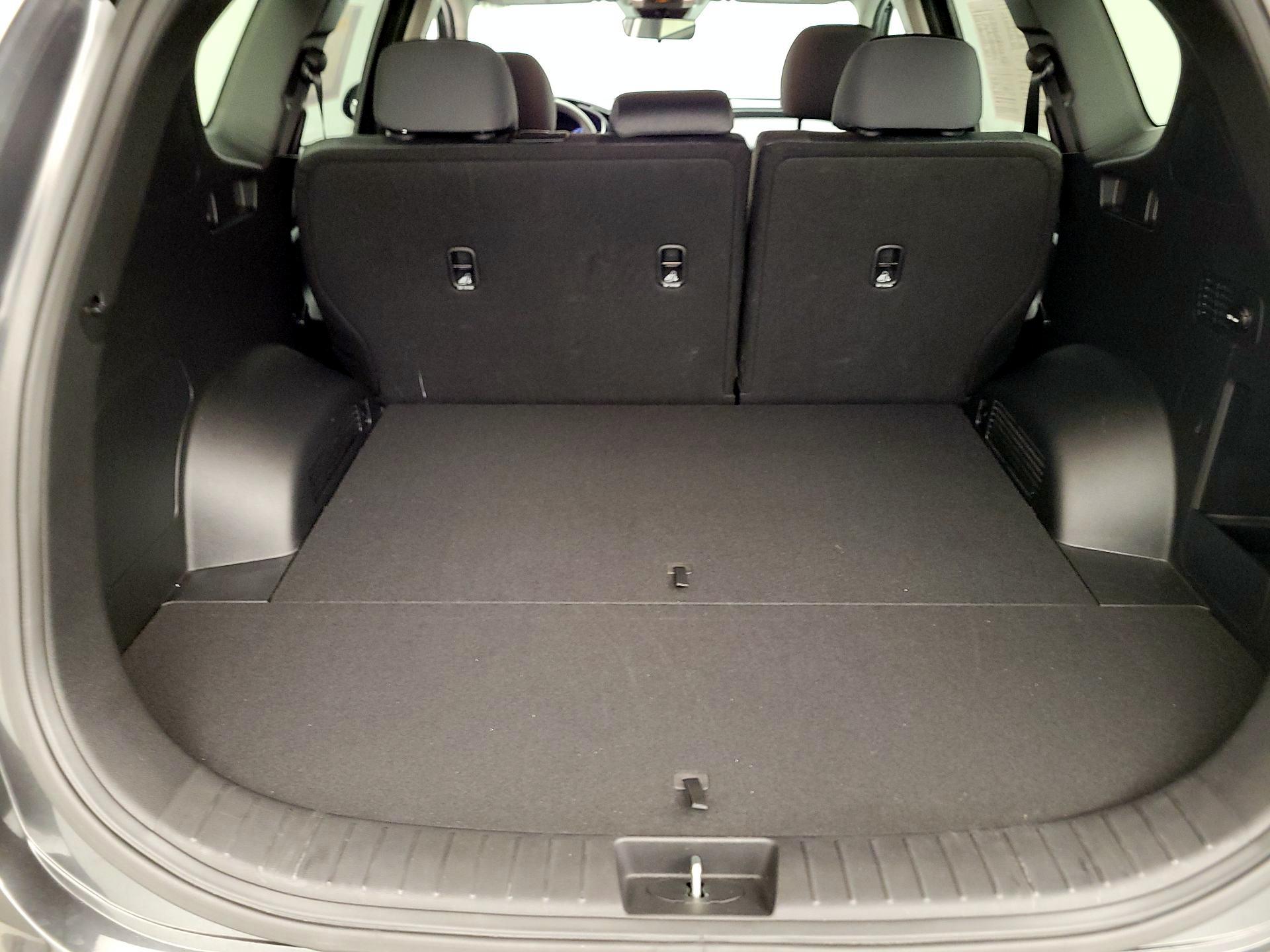 Thumbnail: 2023 Hyundai Santa Fe - 20