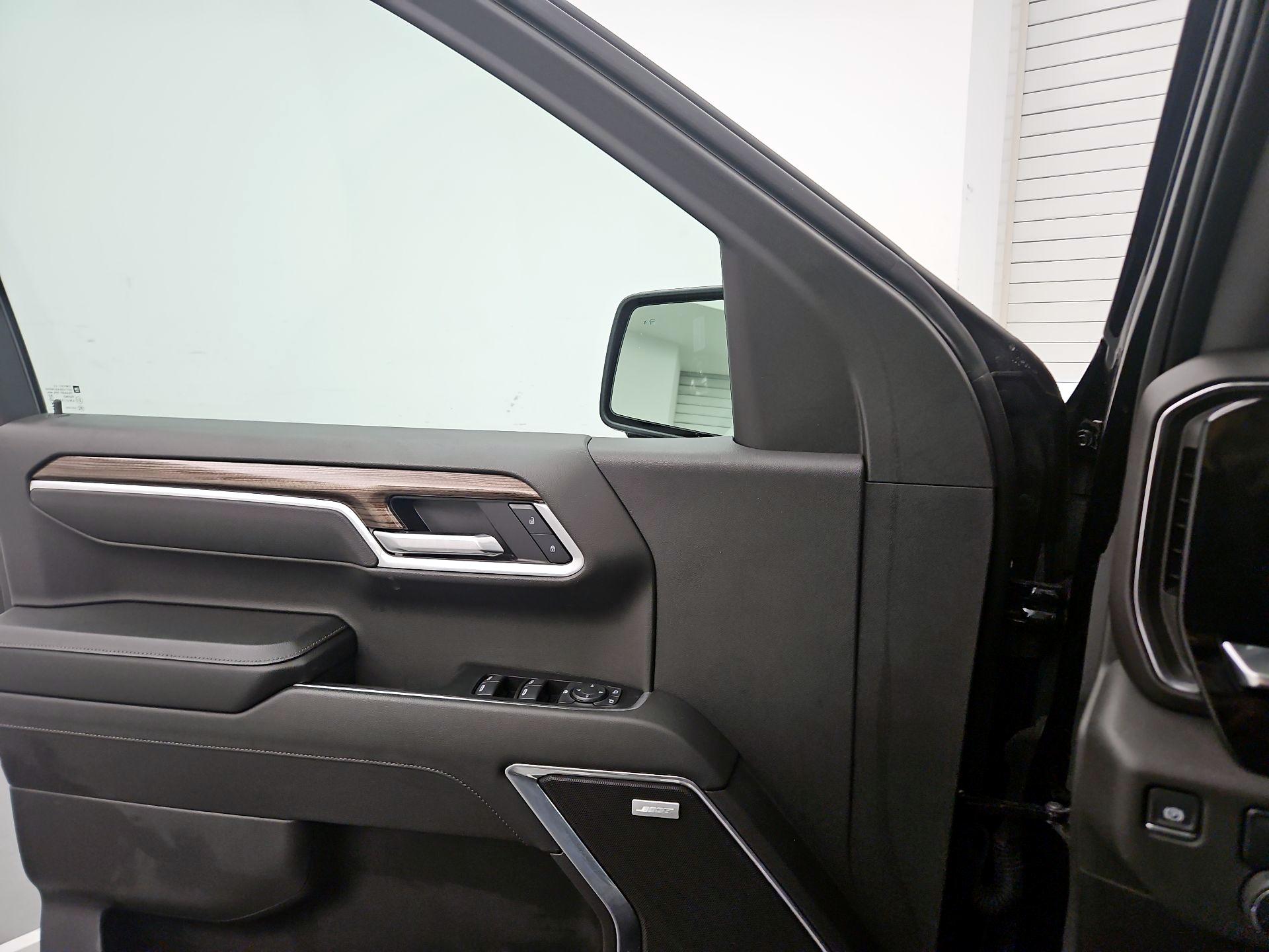 Thumbnail: 2025 Chevrolet Silverado 1500 - 12