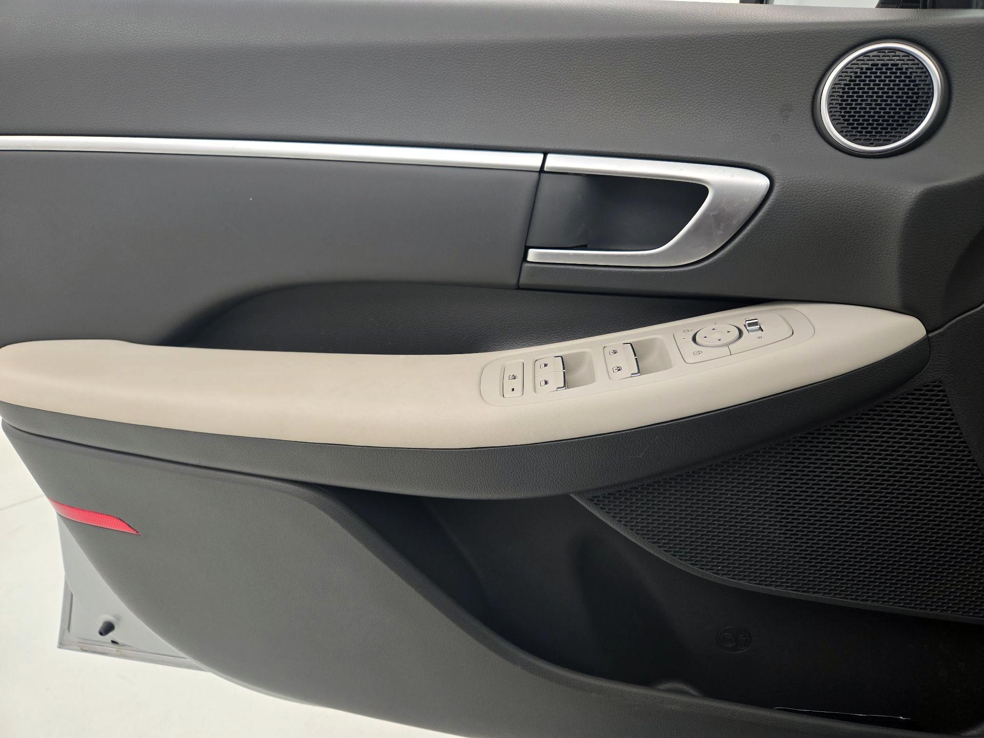 Thumbnail: 2024 Hyundai Sonata - 12