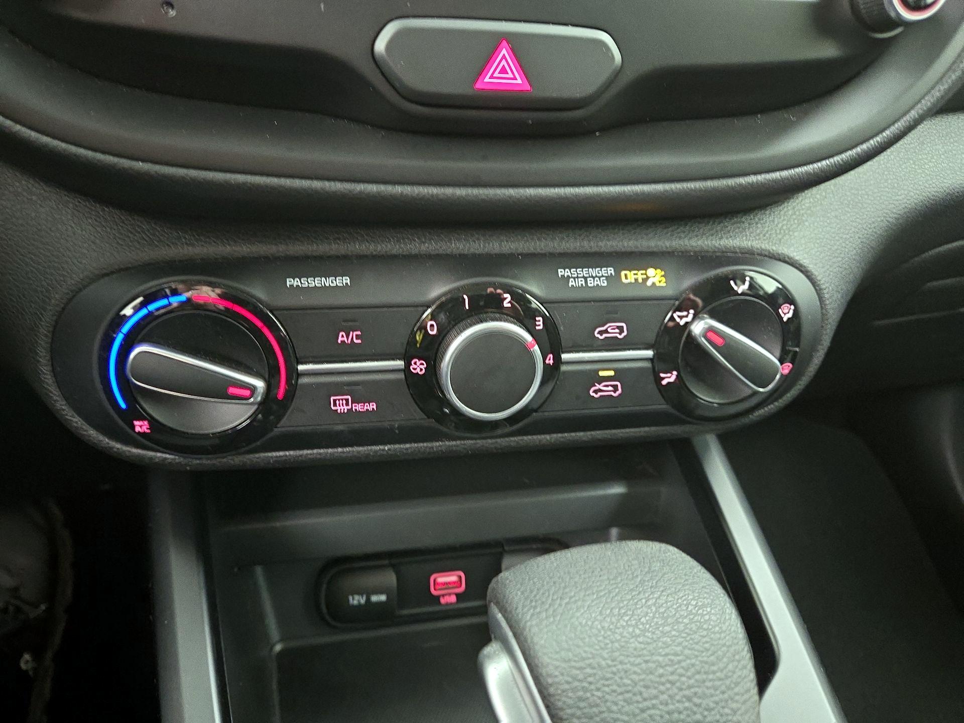 Thumbnail: 2022 Kia Soul - 16