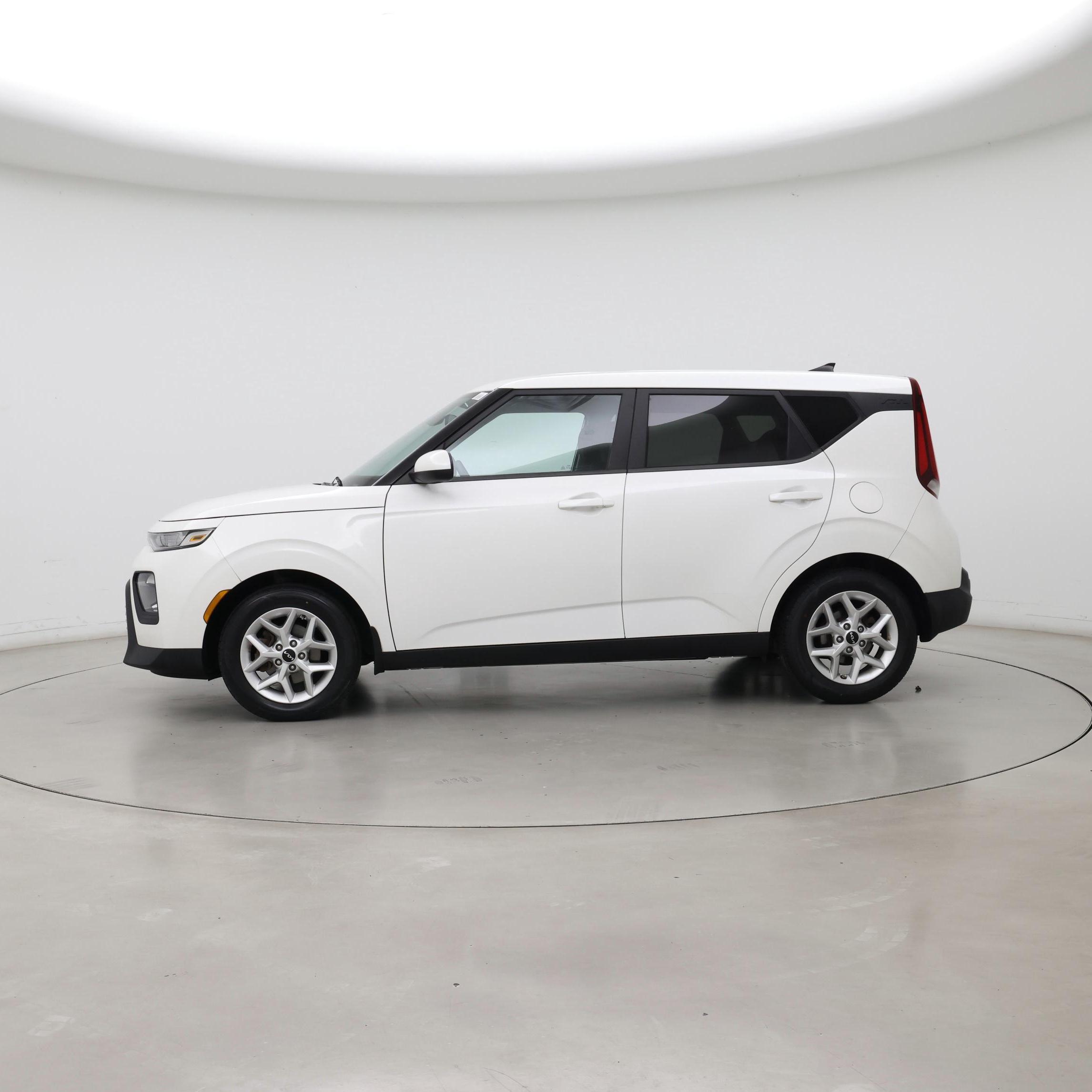 Thumbnail: 2022 Kia Soul - 3