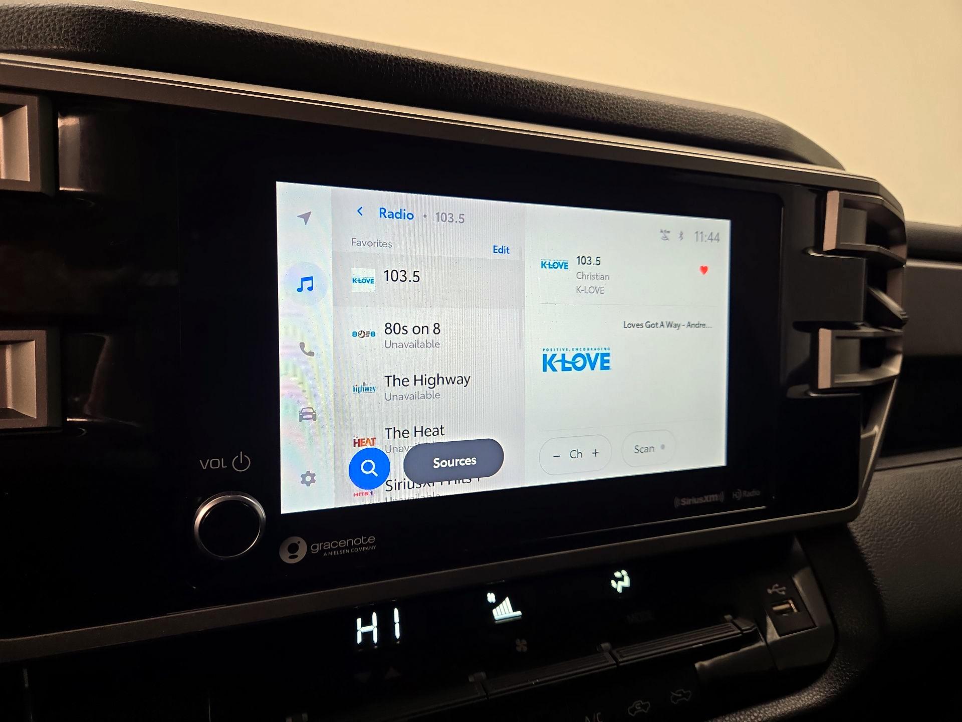 Thumbnail: 2023 Toyota Tundra - 15