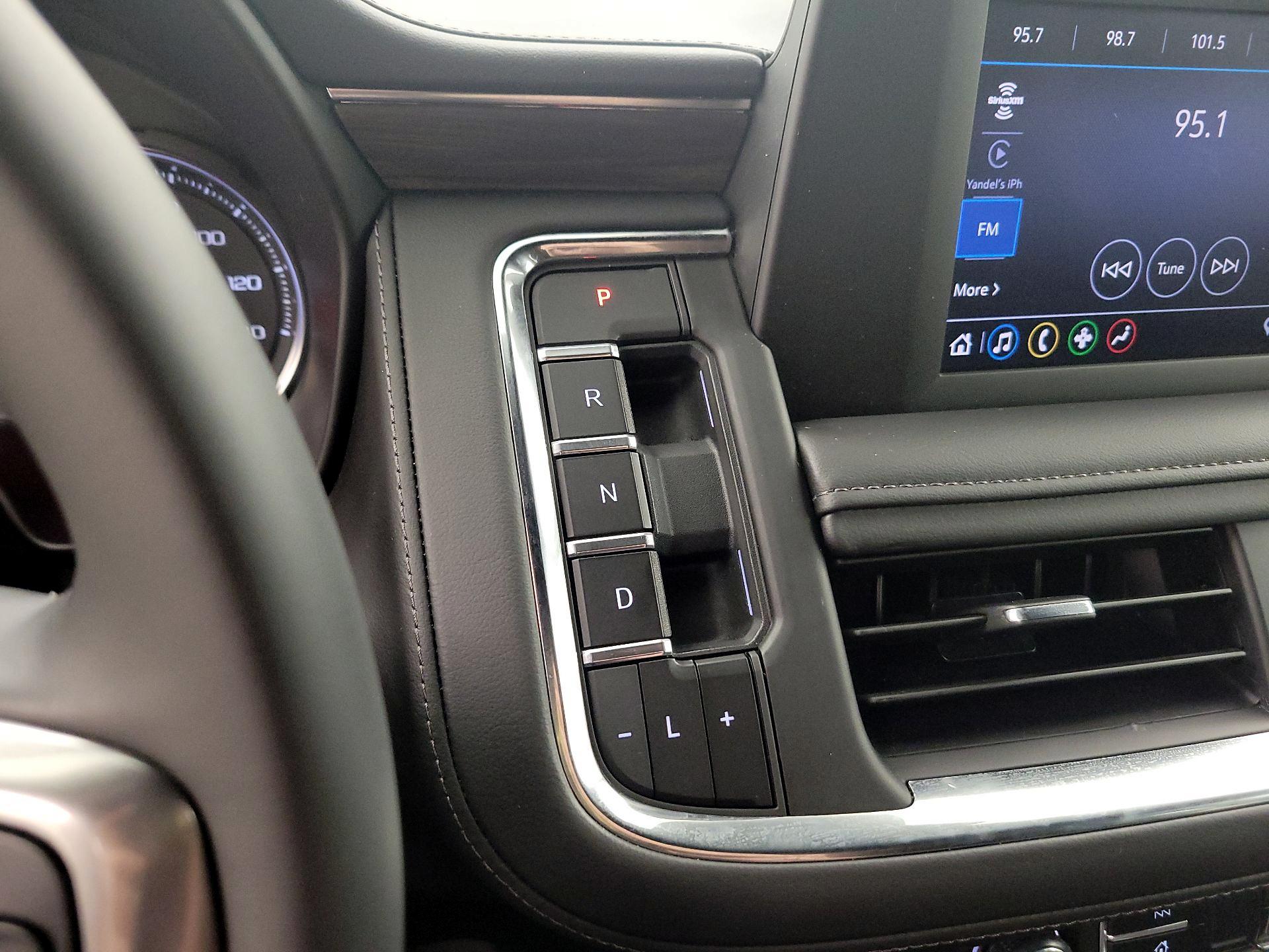 Thumbnail: 2024 Chevrolet Suburban - 17