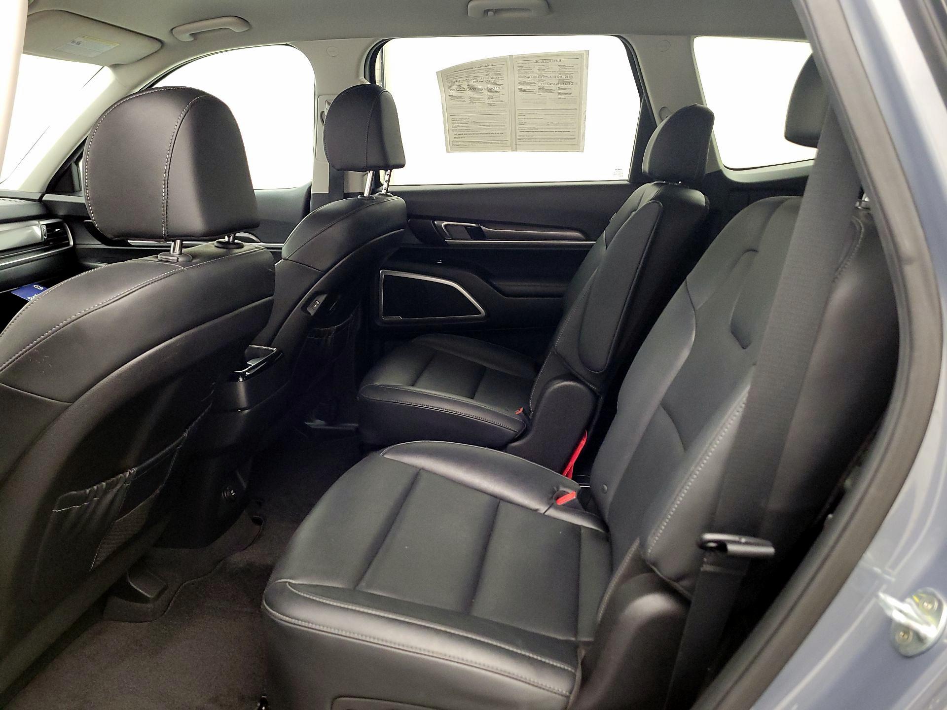 Thumbnail: 2023 Kia Telluride - 19