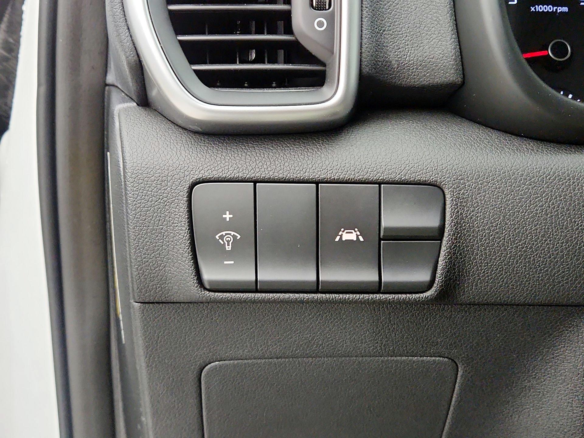 Thumbnail: 2021 Kia Sportage - 13