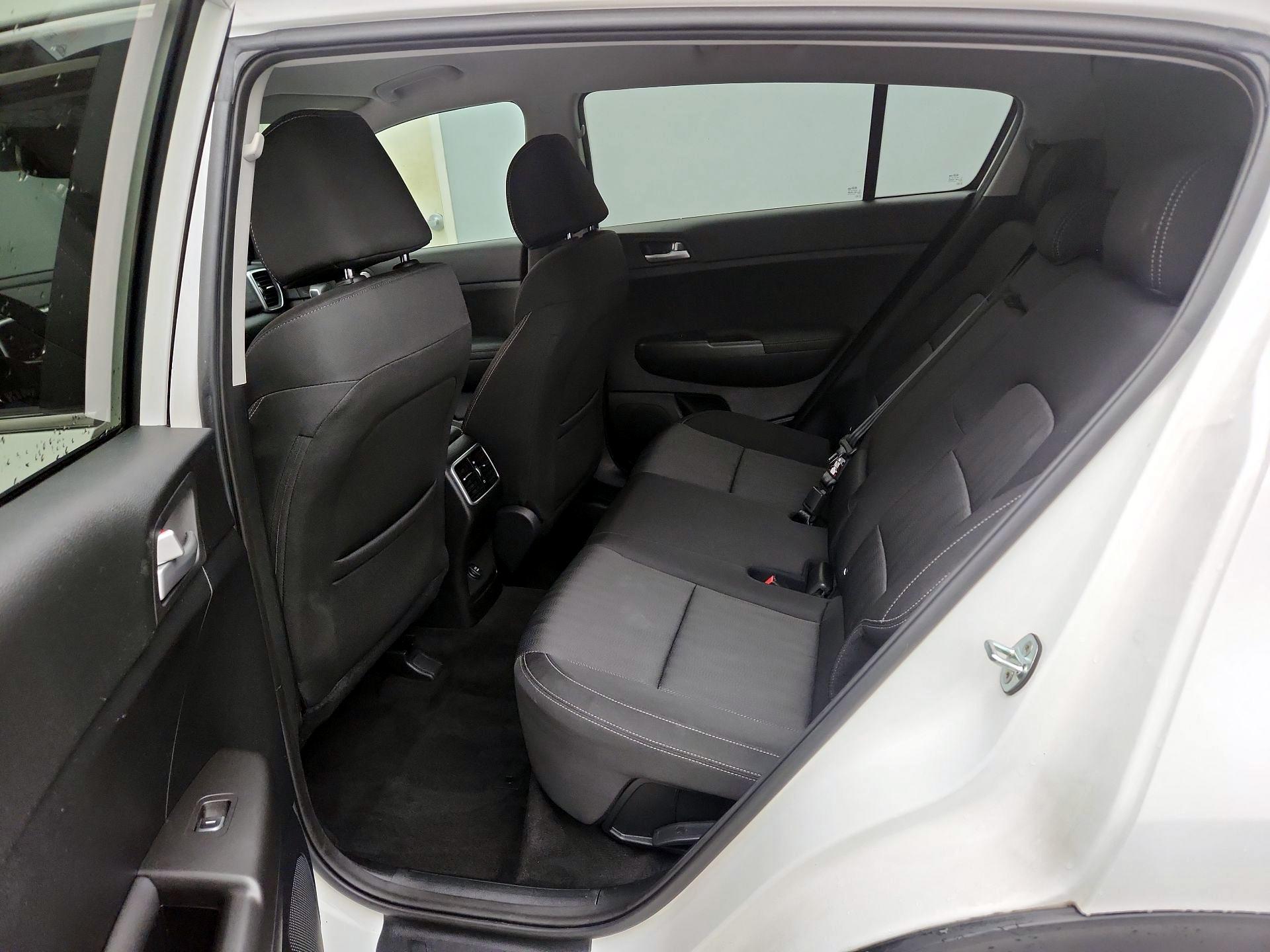 Thumbnail: 2021 Kia Sportage - 19