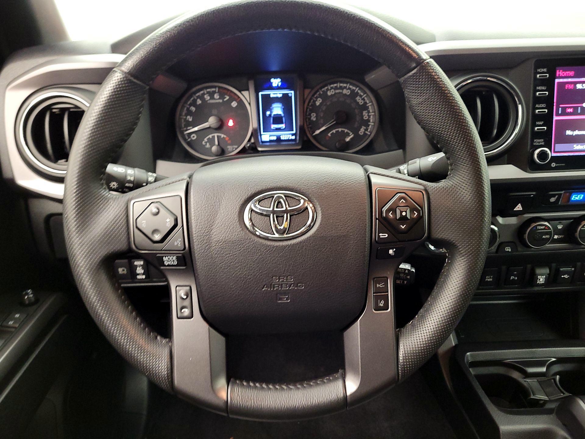 Thumbnail: 2021 Toyota Tacoma - 10