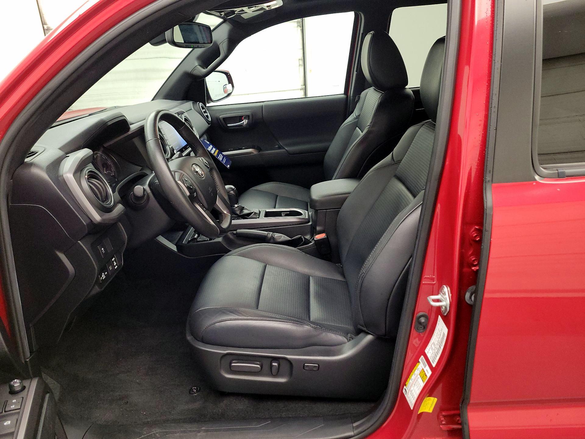 Thumbnail: 2021 Toyota Tacoma - 11