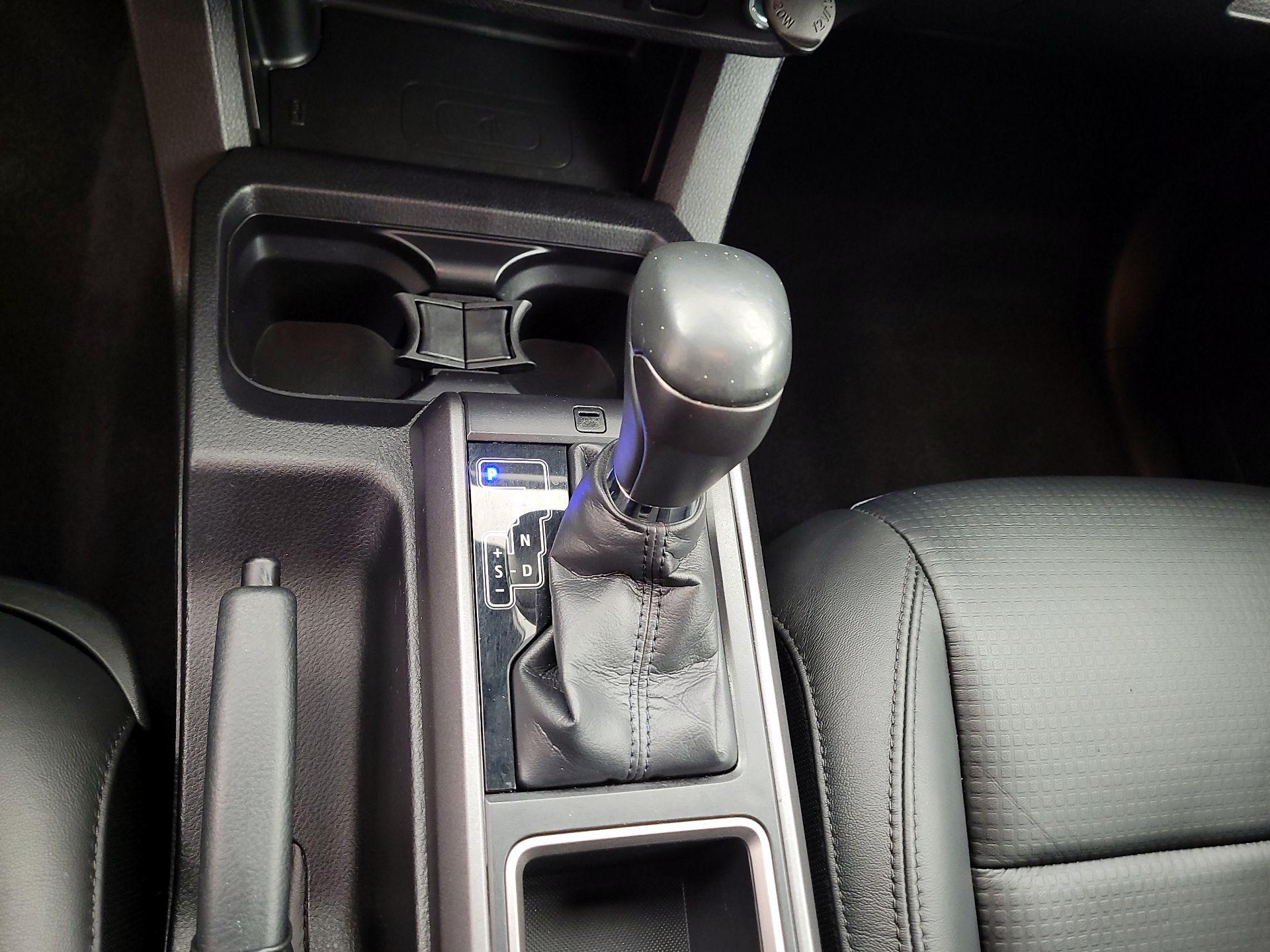 Thumbnail: 2021 Toyota Tacoma - 15