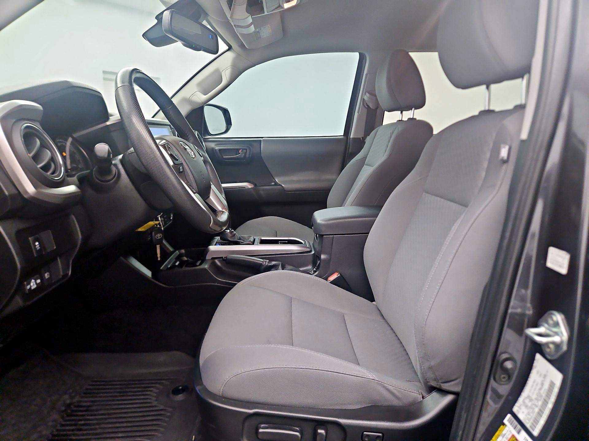 Thumbnail: 2022 Toyota Tacoma - 11