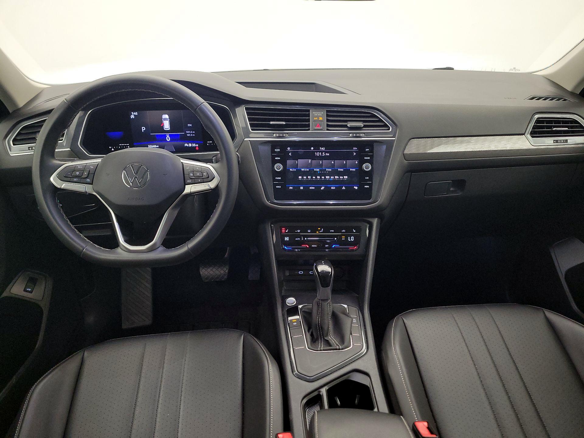 Thumbnail: 2022 Volkswagen Tiguan - 9