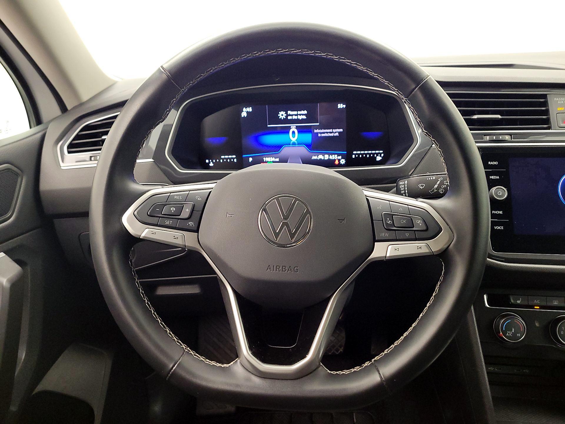 Thumbnail: 2024 Volkswagen Tiguan - 10