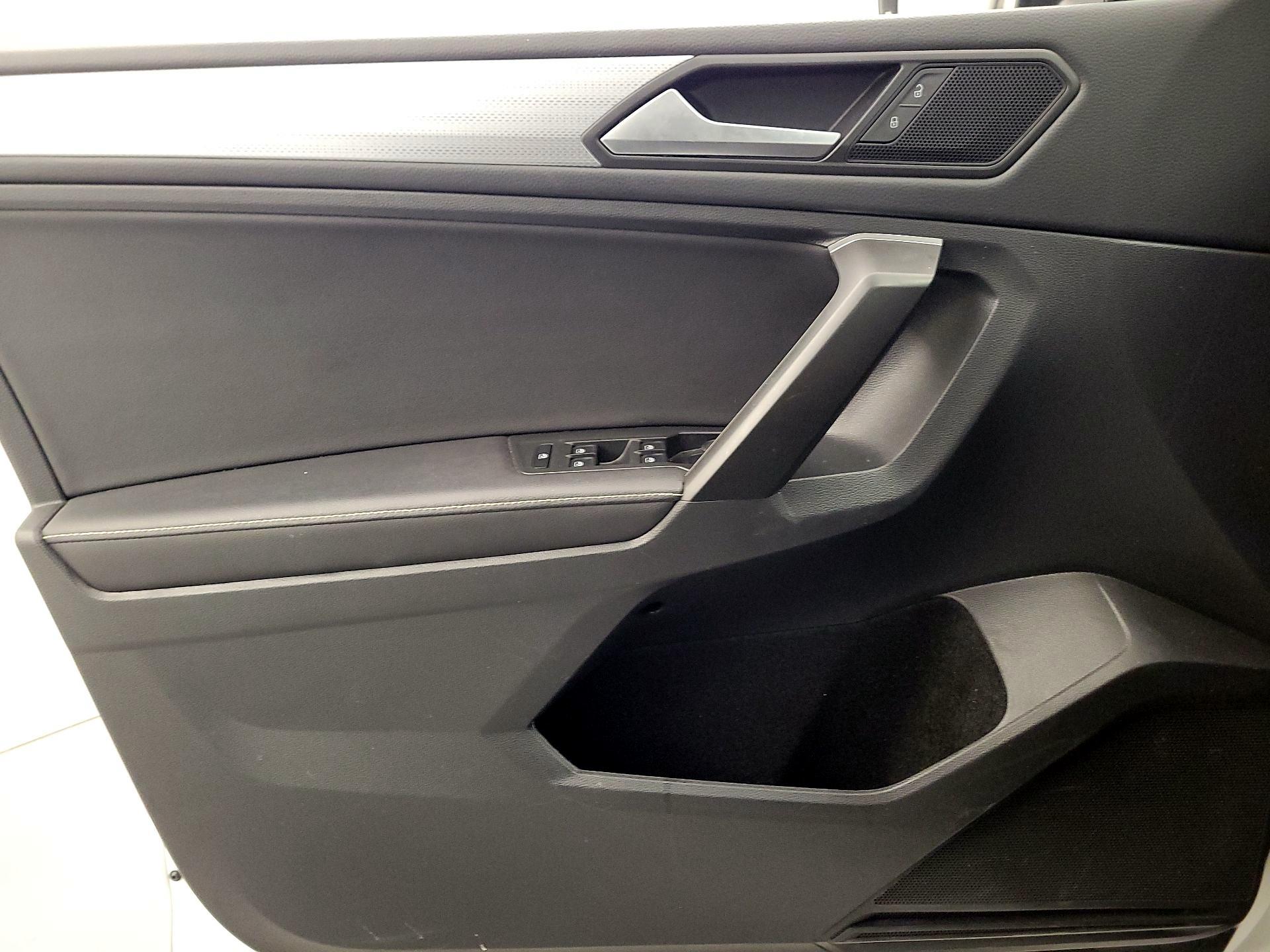 Thumbnail: 2024 Volkswagen Tiguan - 12