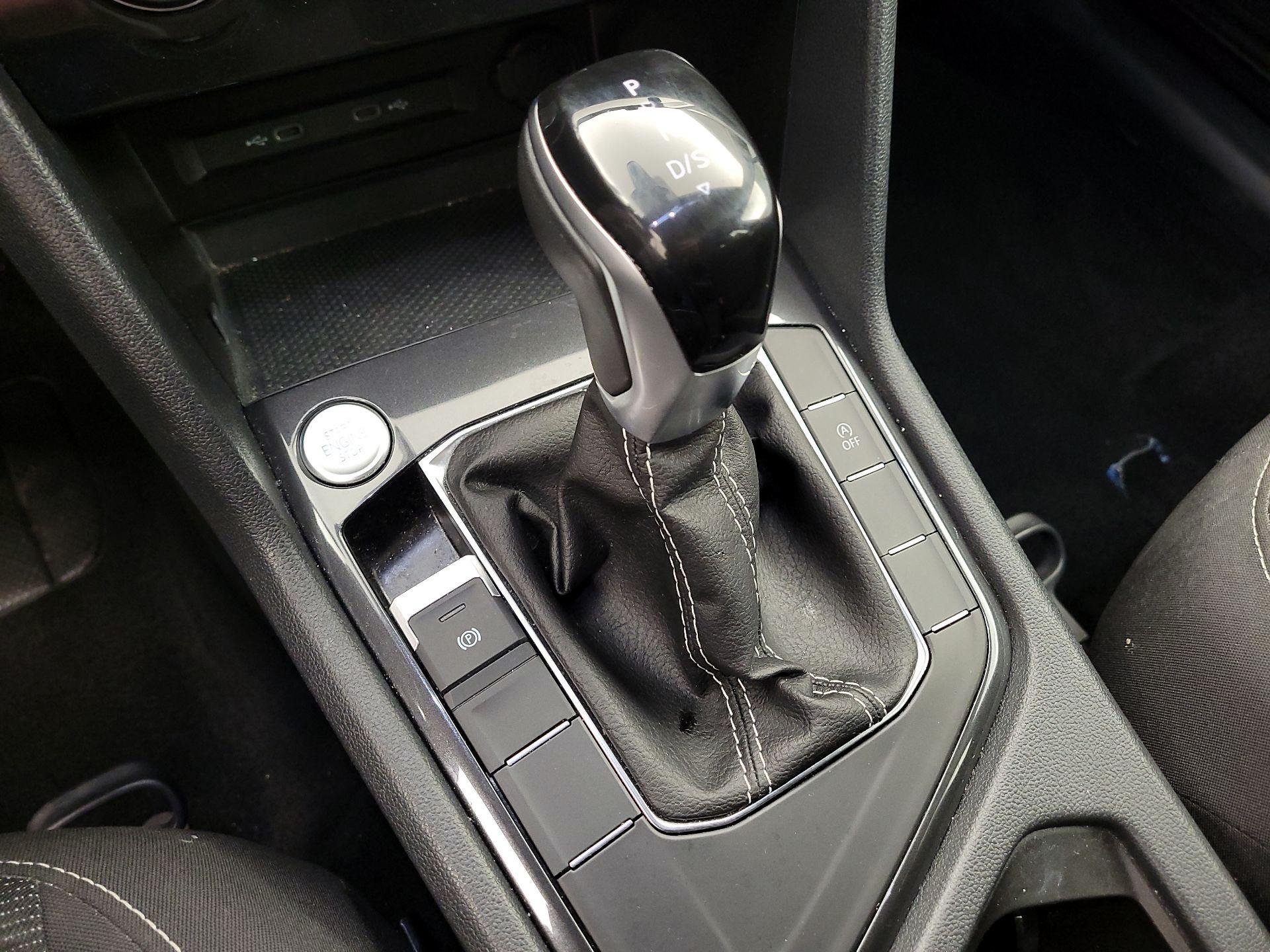 Thumbnail: 2024 Volkswagen Tiguan - 17