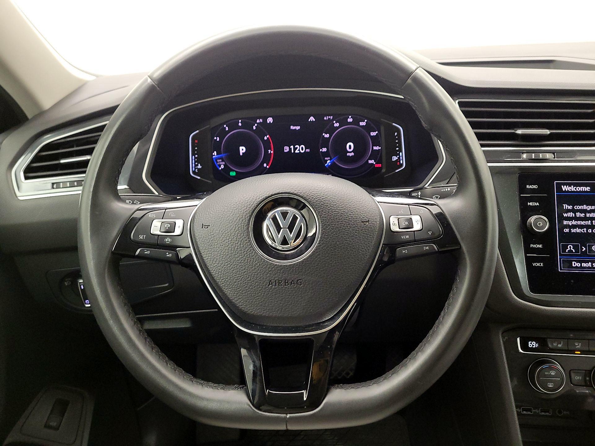 Thumbnail: 2020 Volkswagen Tiguan - 10