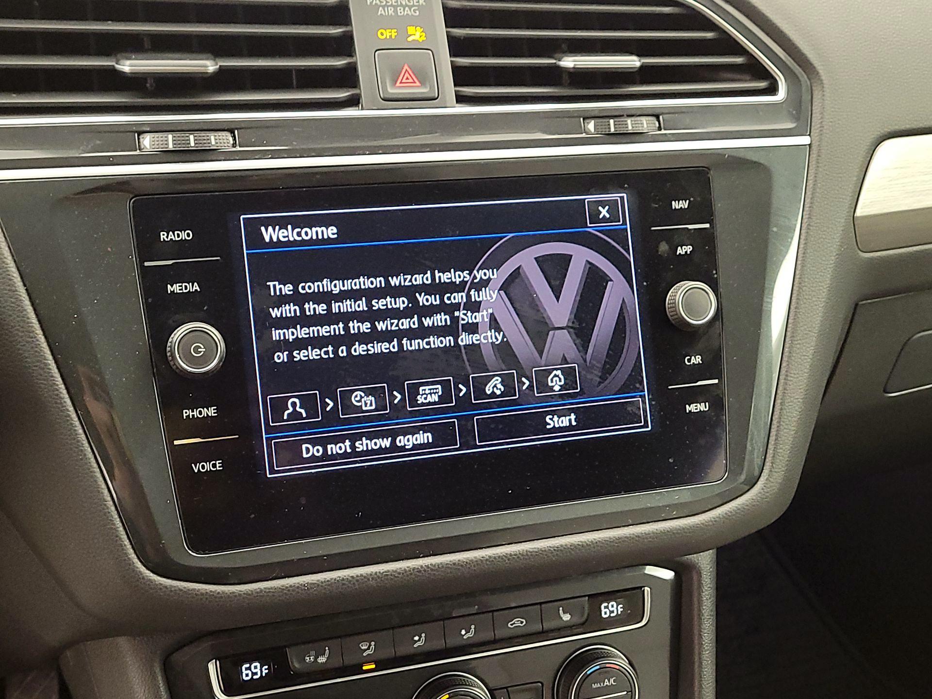 Thumbnail: 2020 Volkswagen Tiguan - 15