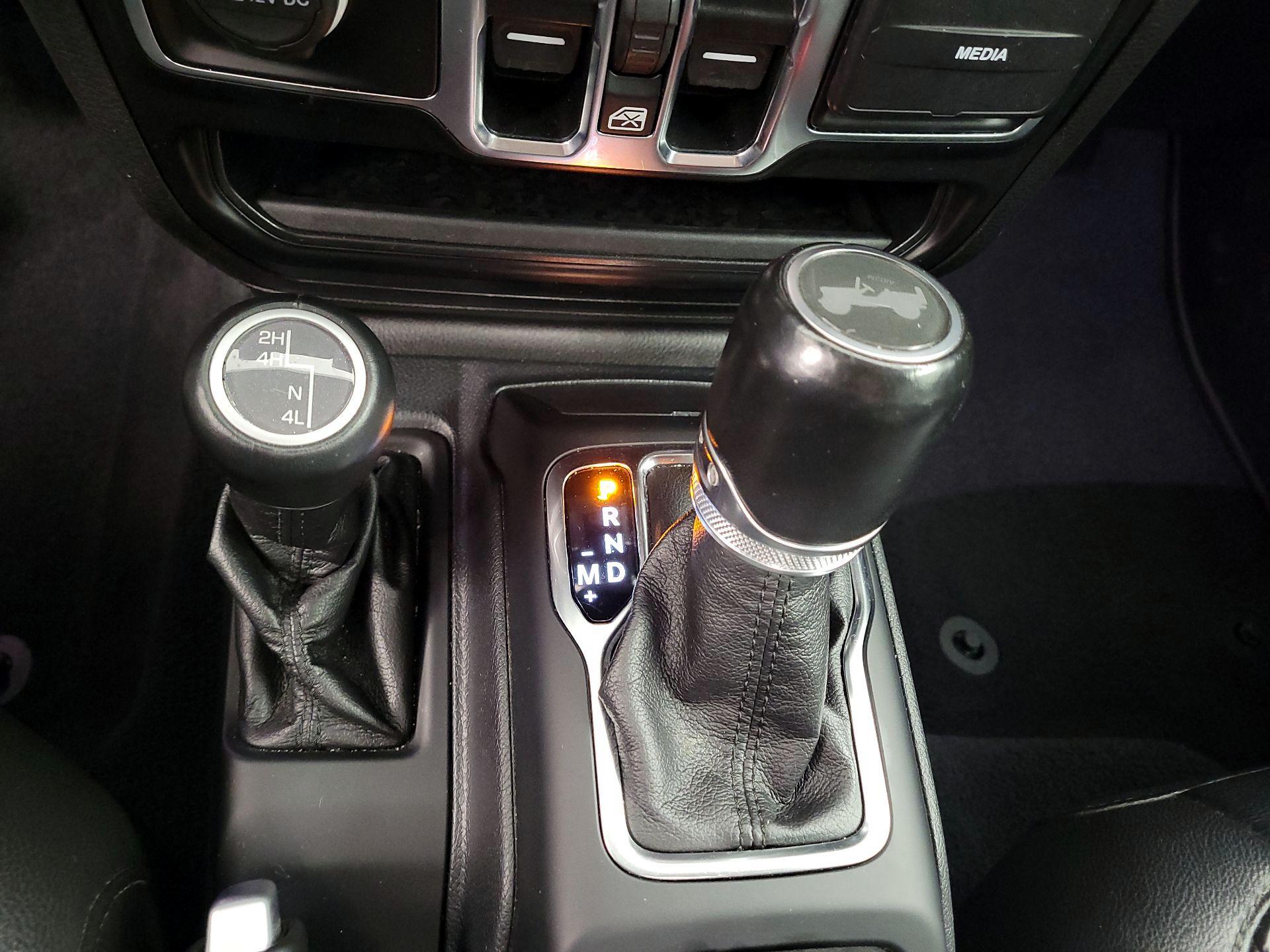 Thumbnail: 2021 Jeep Wrangler - 15