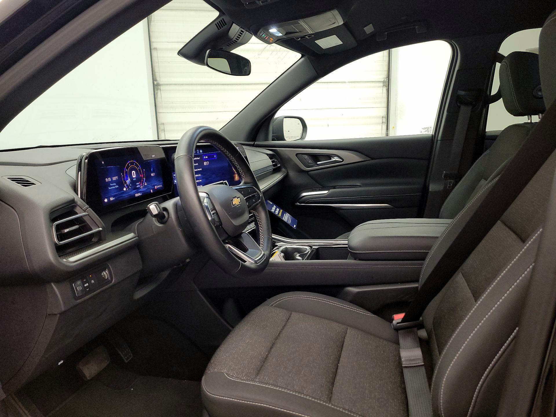 Thumbnail: 2025 Chevrolet Traverse - 11