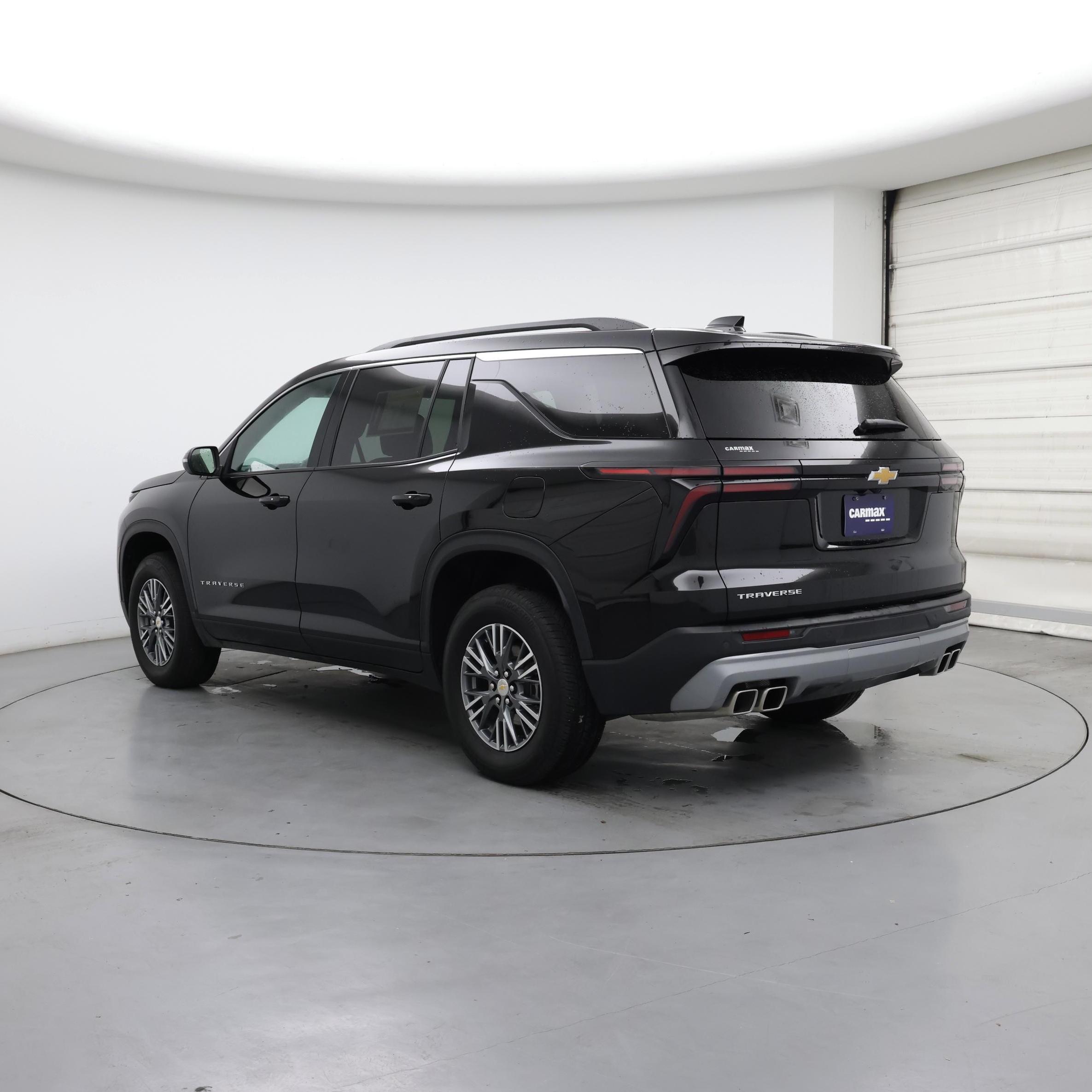 Thumbnail: 2025 Chevrolet Traverse - 2