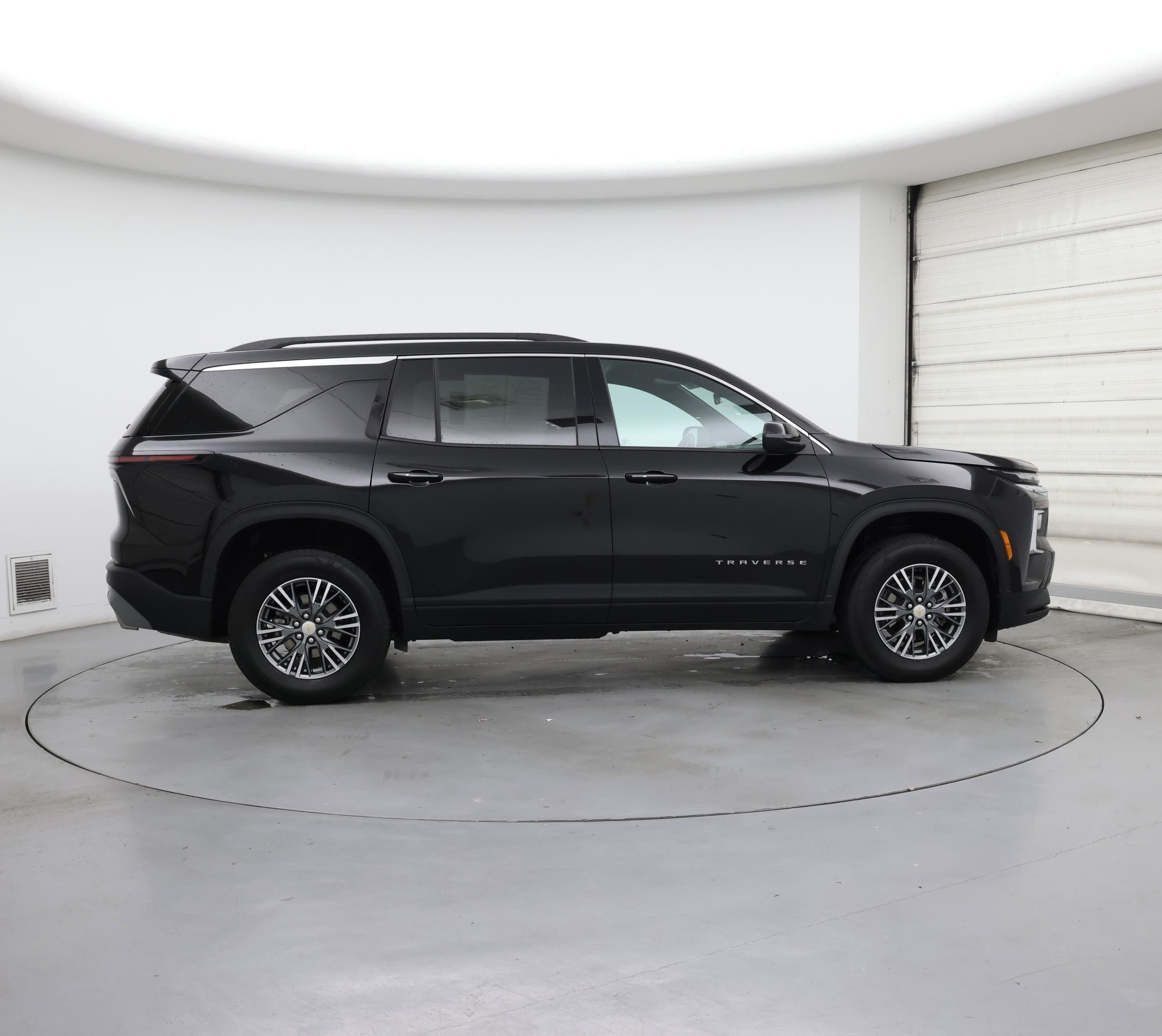 Thumbnail: 2025 Chevrolet Traverse - 7