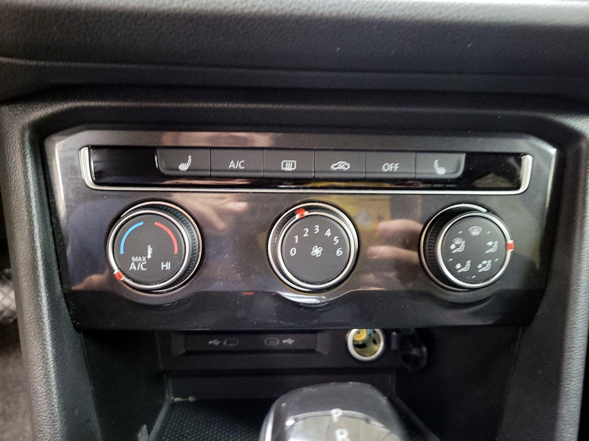 Thumbnail: 2024 Volkswagen Tiguan - 14